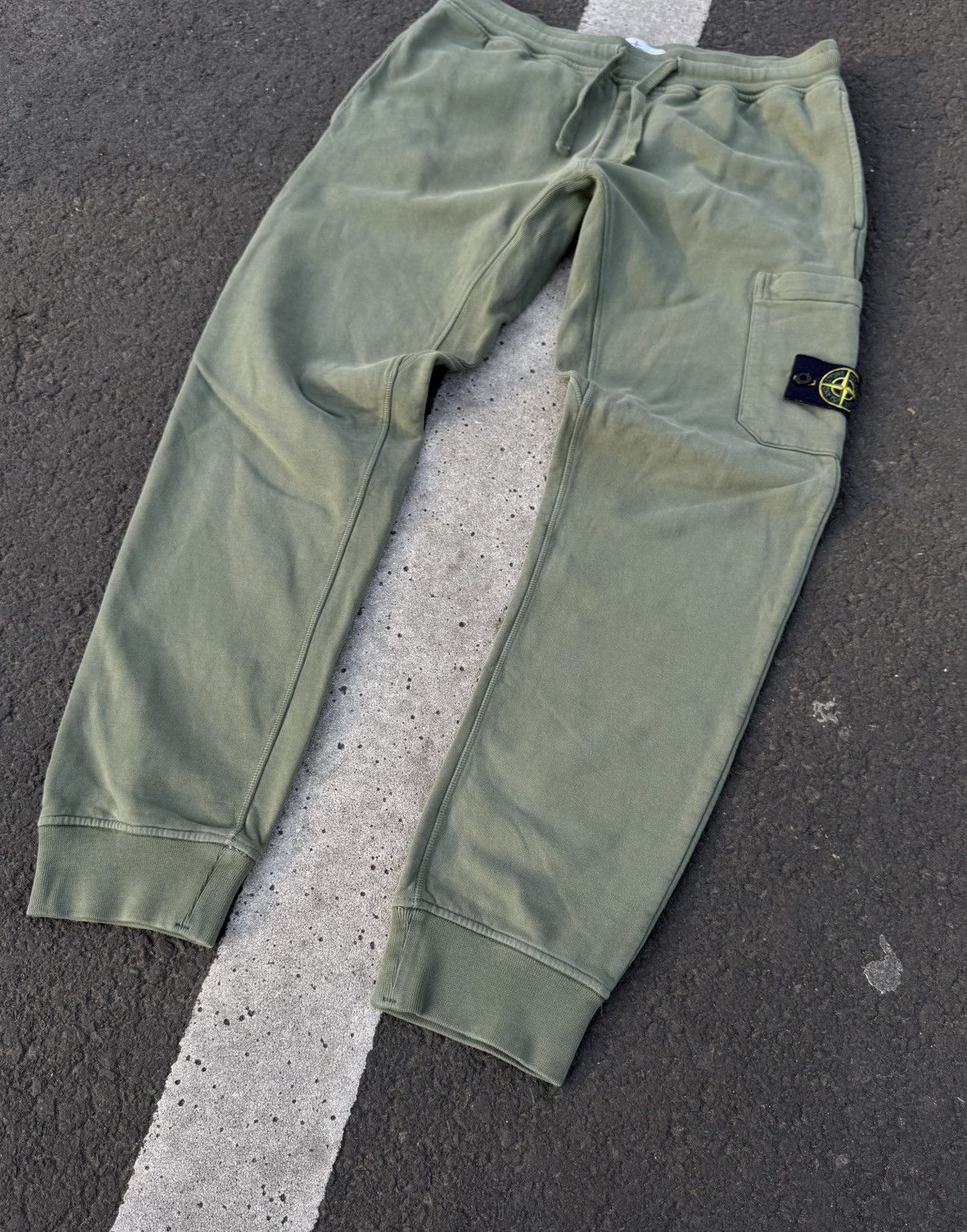 Stone Island legit sweatpants stone island Size US 32 / EU 48 - 3 Thumbnail