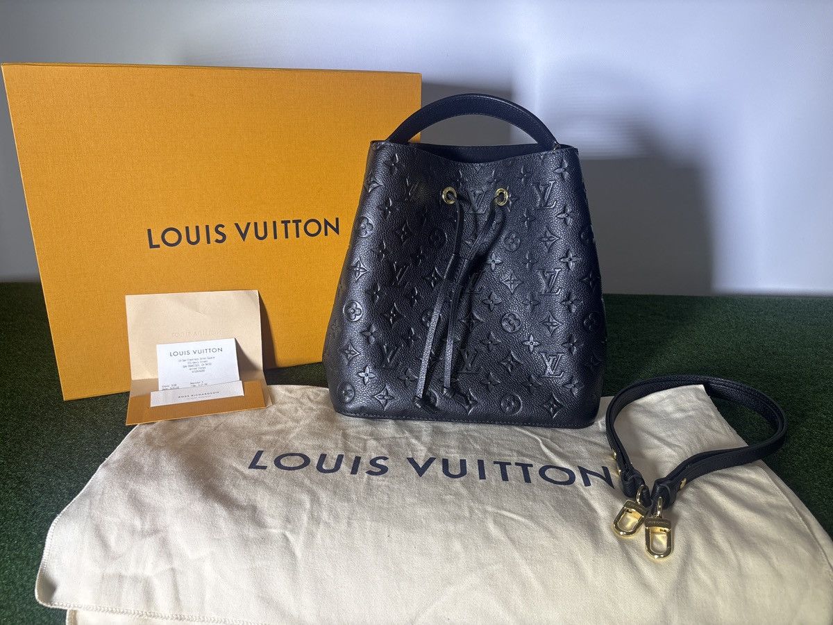 Louis Vuitton Louis Vuitton Bag hologram Size ONE SIZE - 1 Thumbnail