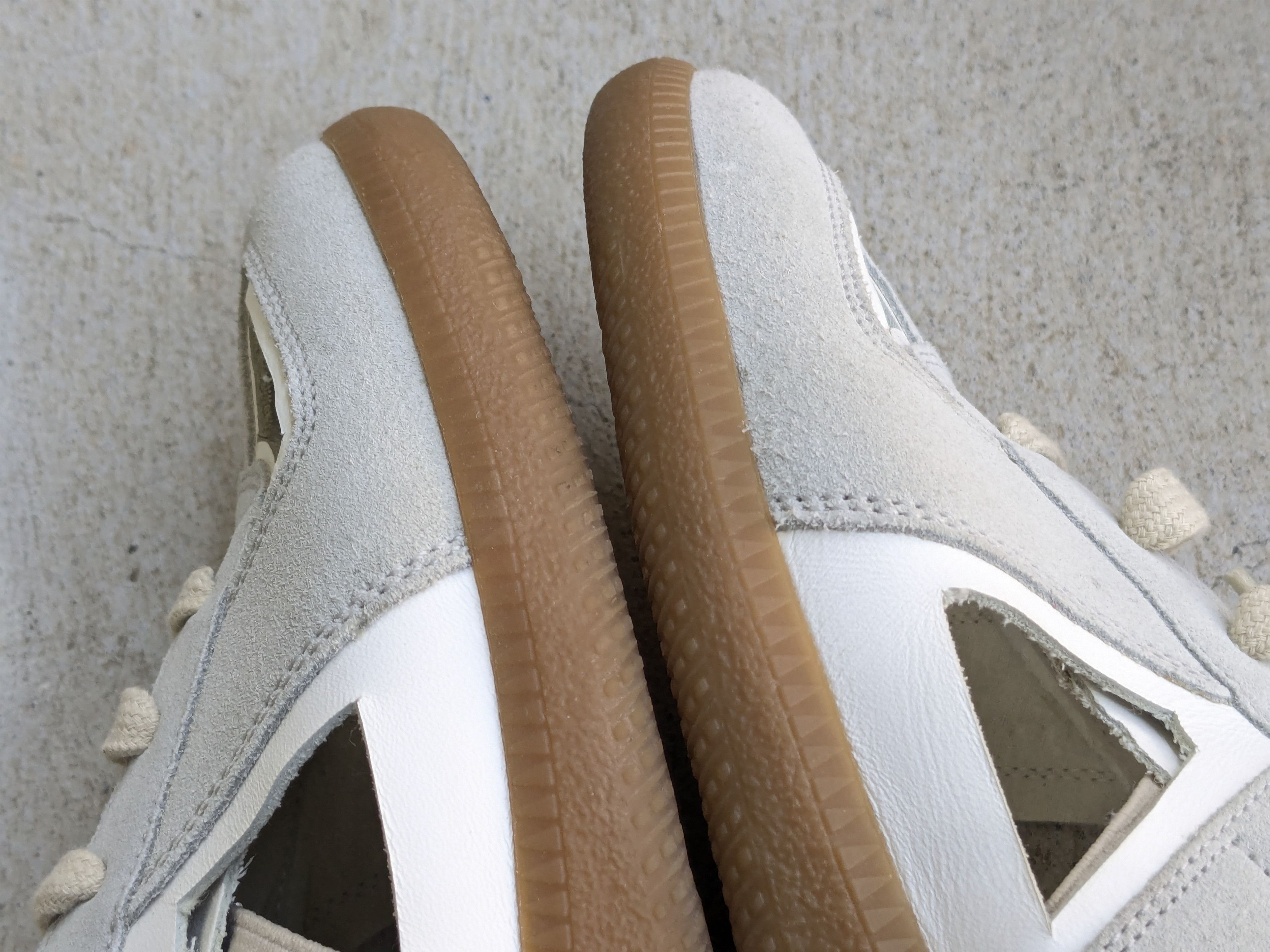 Maison Margiela Maison Margiela GAT White Gray 9 42 Leather Suede Low Tops Size US 9 / EU 42 - 11 Thumbnail