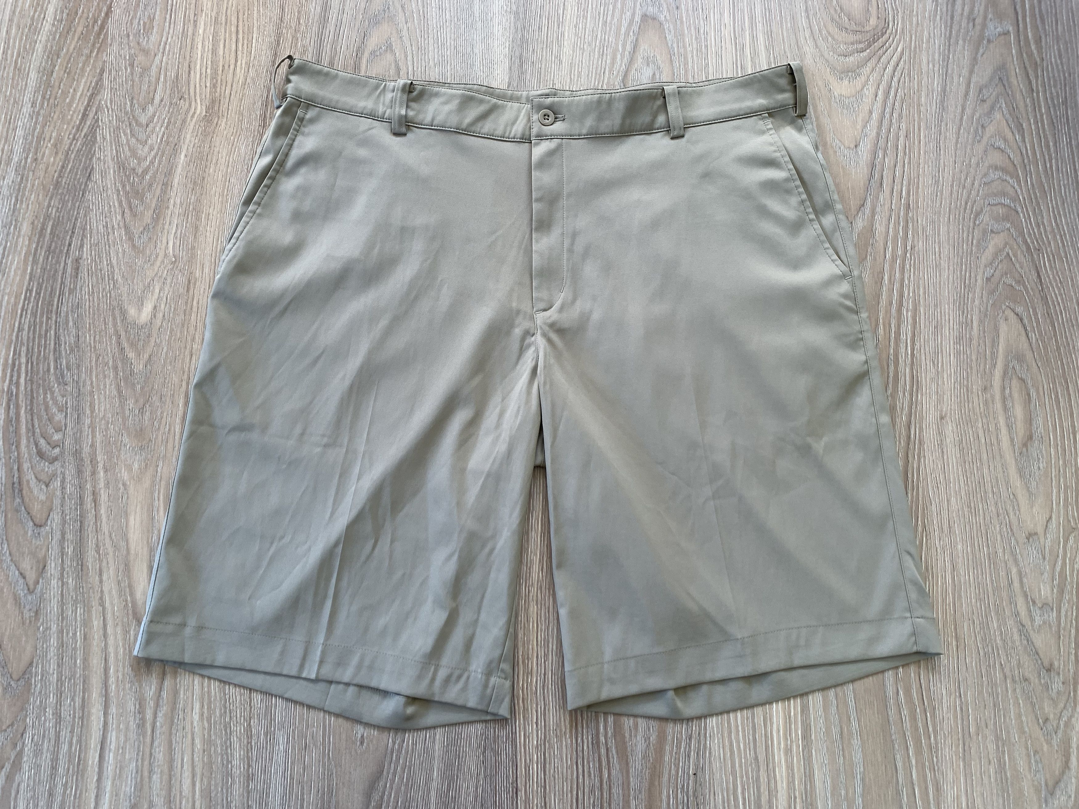 Nike Nike Golf Shorts Beige Size US 38 / EU 54 - 2 Thumbnail