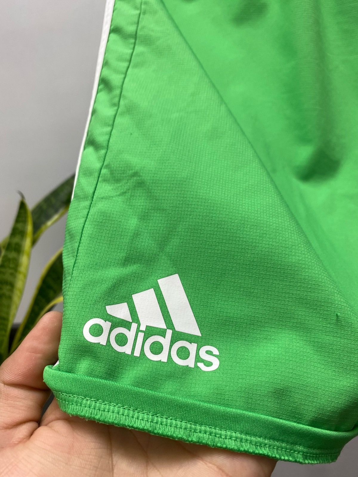 Adidas Adidas Shefield United Shorts Soccer Jersey Size US 34 / EU 50 - 17 Thumbnail