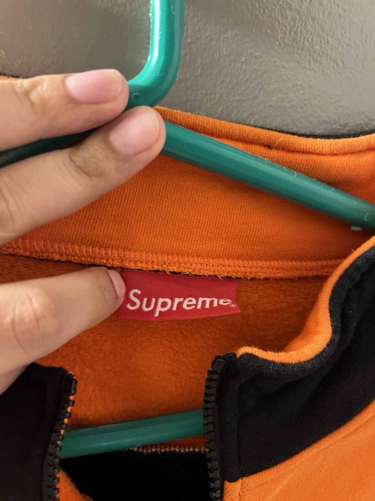 Supreme Supreme Size US XL / EU 56 / 4 - 3 Thumbnail