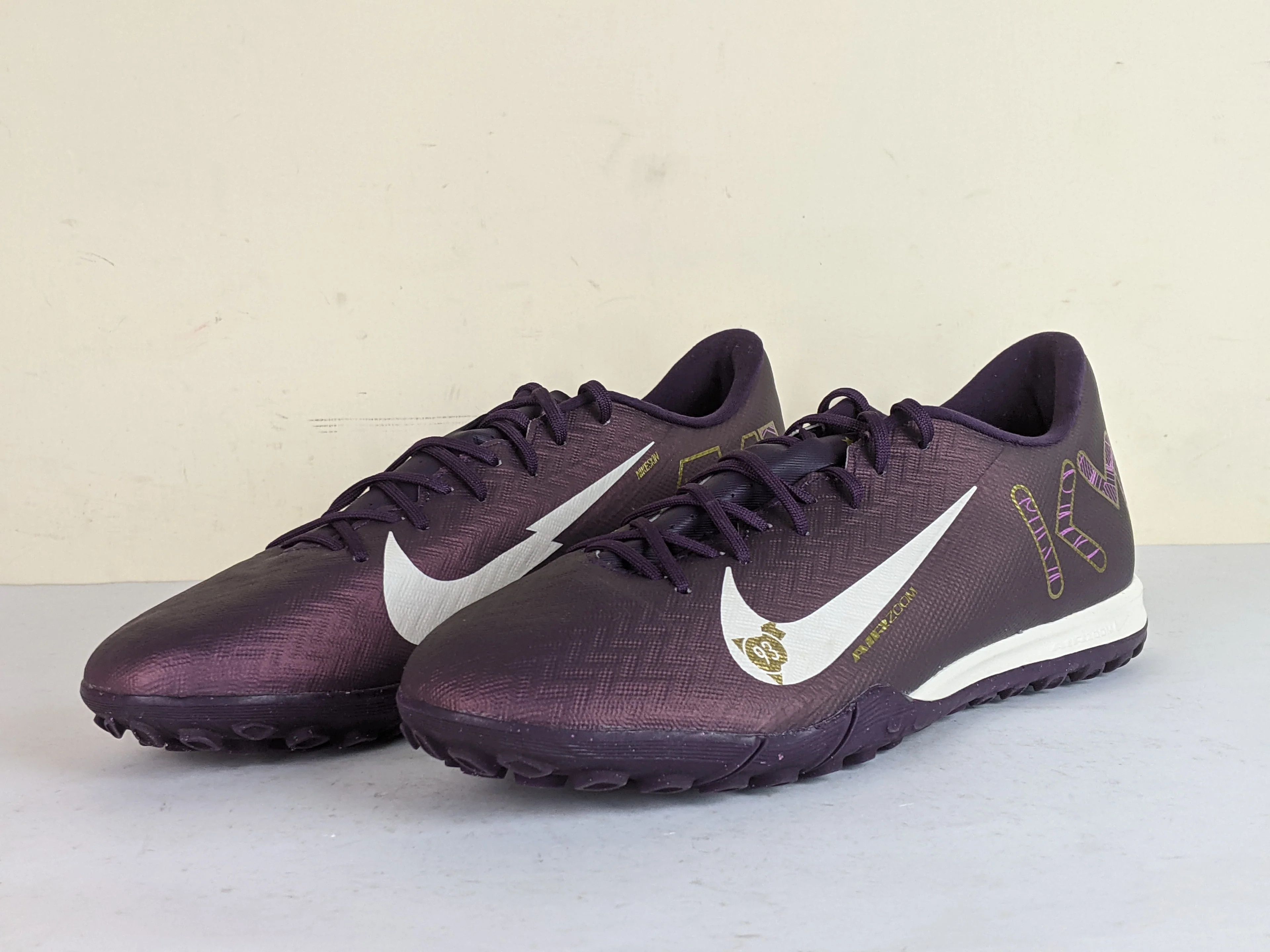Nike Nike Mercurial Vapor 16 Academy TF Kylian Mbappé Purple Size US 9 / EU 42 - 2 Thumbnail