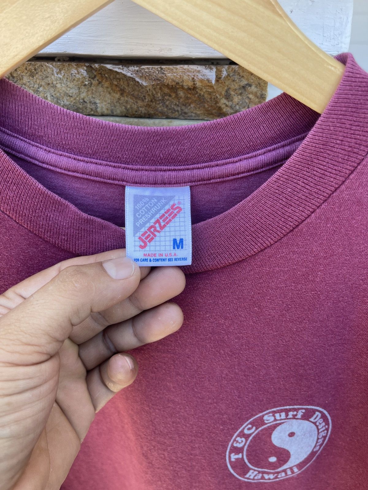 Vintage Last Drop🔥Vtg 90s T&C SURF Design Hawaii Sun Faded T Shirt Size US M / EU 48-50 / 2 - 7 Thumbnail