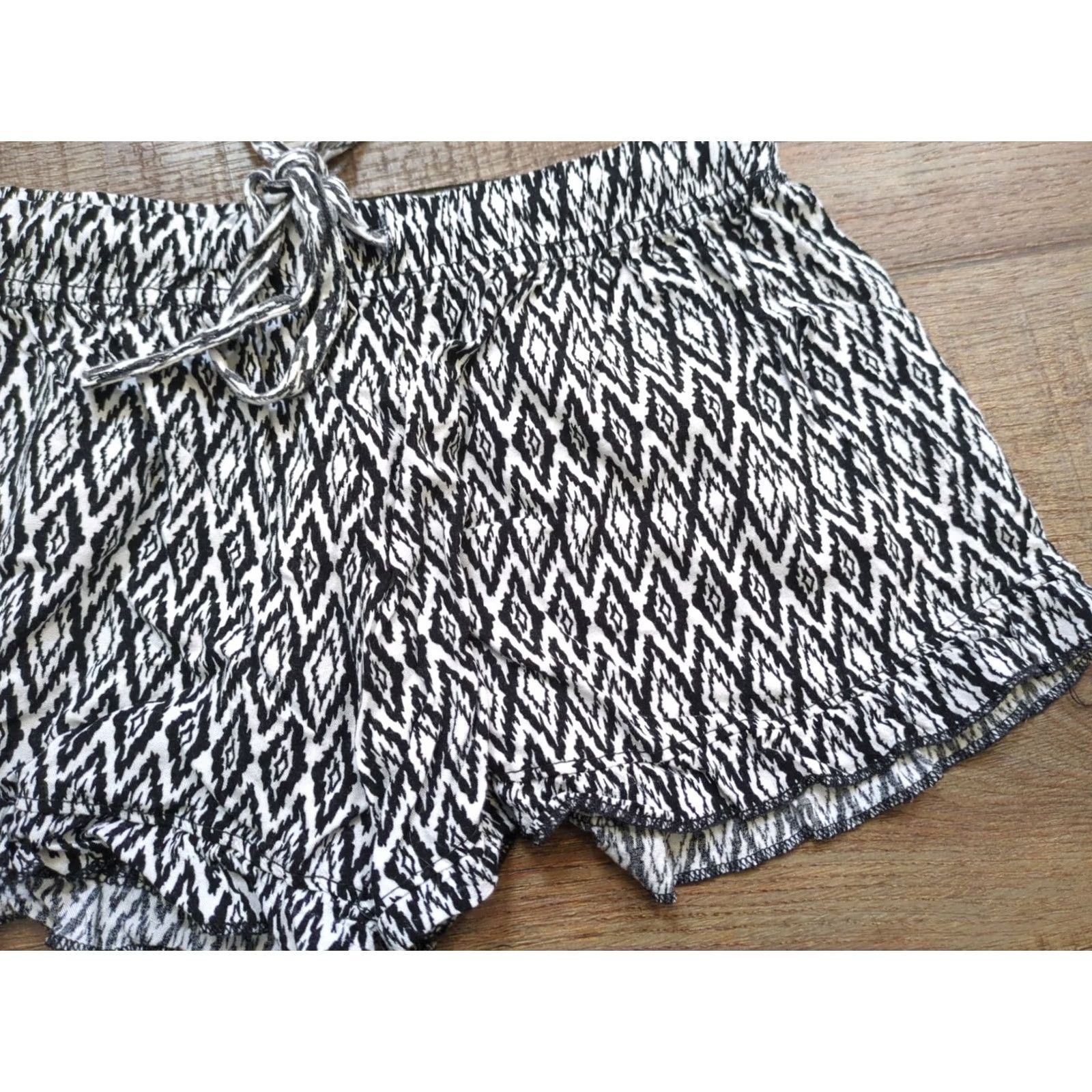 Vintage Bobbie Brooks Sleep Shorts Women's S Black Diamond Pattern Sleepwear Shorts Womens S Black Diamond Pattern Size 28" / US 6 / IT 42 - 2 Thumbnail