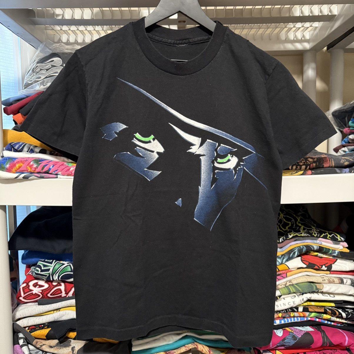 Vintage Vintage The Shadow Knows 1994 Shirt Glow In Dark movie promo Size US S / EU 44-46 / 1 - 1 Thumbnail