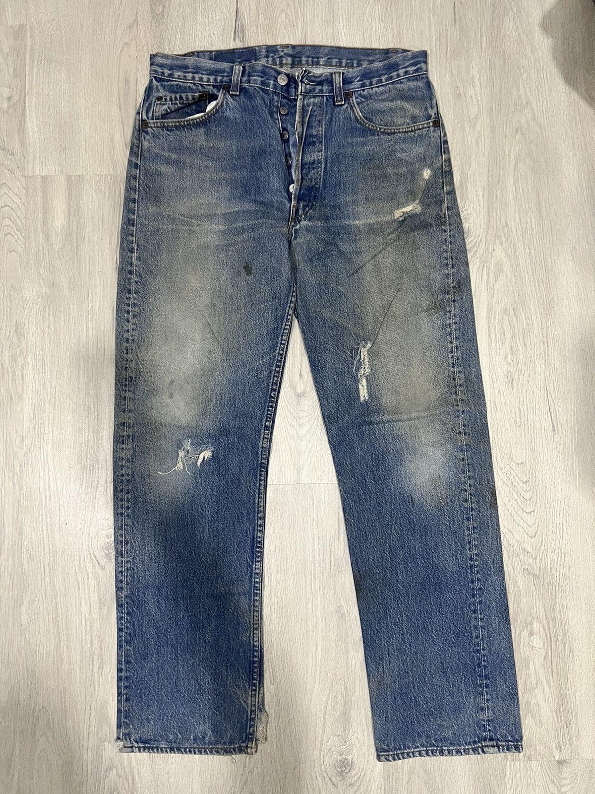 Levi's × Vintage Jeans 90’s Levi’s 501 Vintage Distressed Size US 33 - 2 Thumbnail