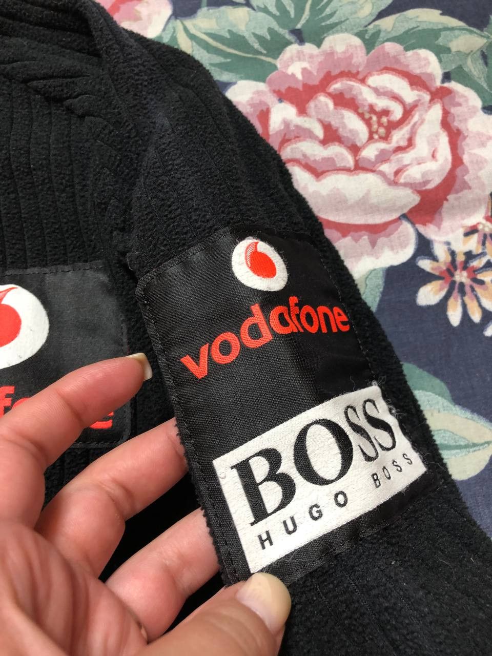 Mercedes-Benz Vodafone McLaren Mercedes HUGO BOSS Sweater Size US S / EU 44-46 / 1 - 8 Thumbnail