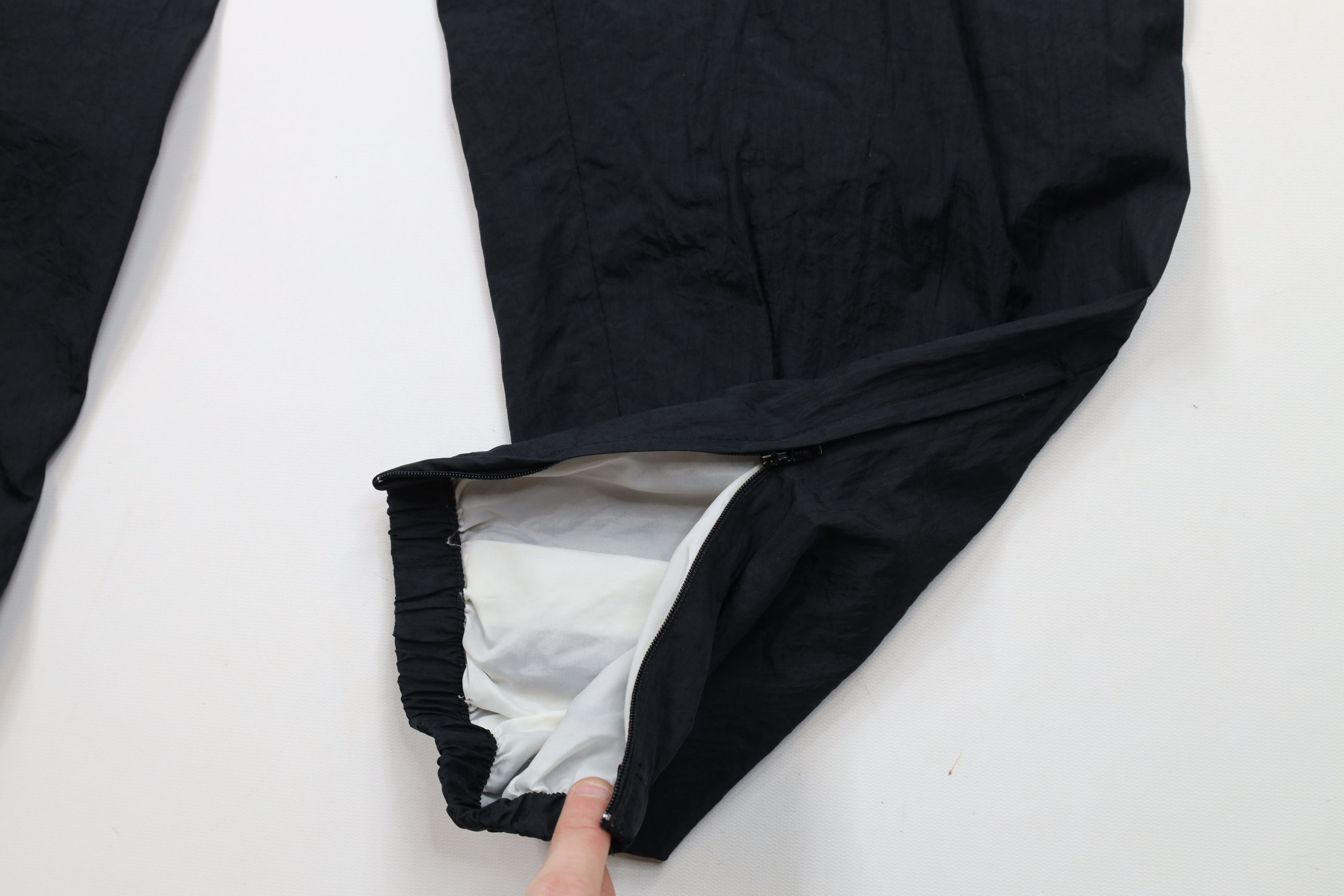 Vintage Vintage 90s Streetwear Cuffed Joggers Pants Black Nylon Size US 36 / EU 52 - 5 Thumbnail