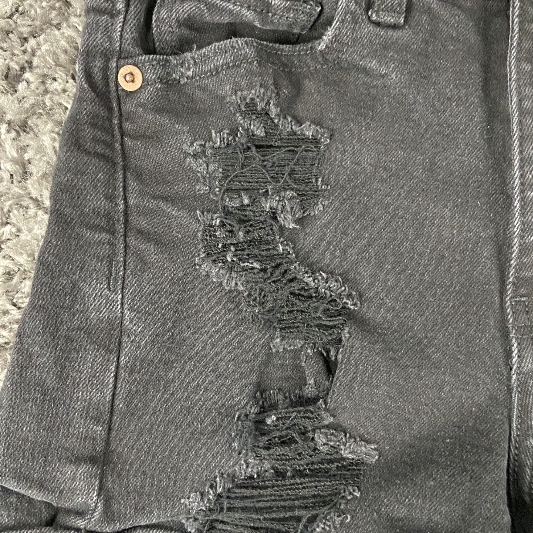 American Eagle Outfitters AMERICAN EAGLE Stretch Mom Short Distressed Black Denim Shorts Women’s 0 Size 25" / US 0 / IT 36 - 5 Thumbnail