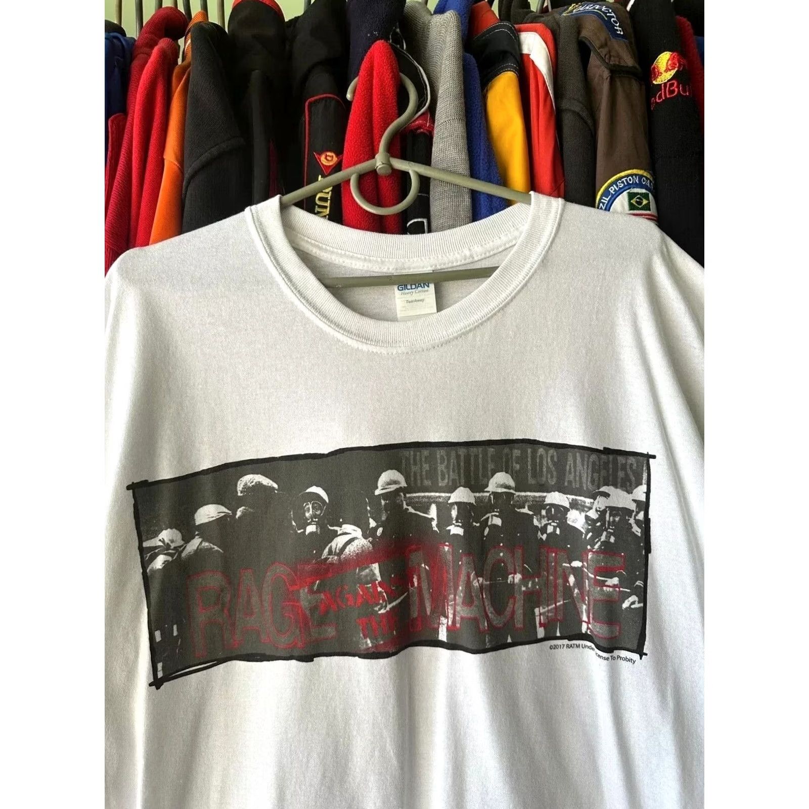 Gildan RAGE AGAINST THE MACHINE BATTLE OF LOS ANGELES WHITE TEE T SHIRT MEN'S SIZE L Shirt Mens L White T-Shirt Size US L / EU 52-54 / 3 - 2 Thumbnail