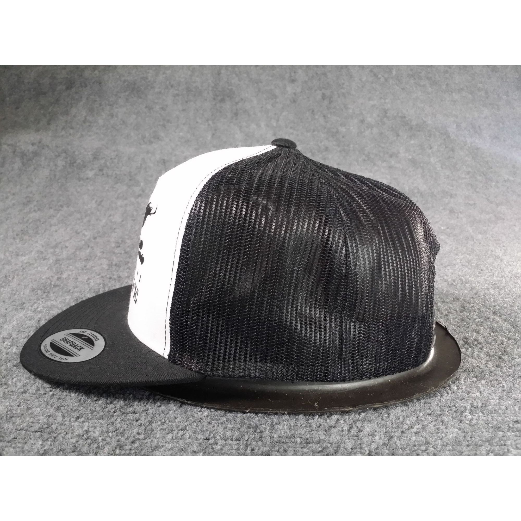 Polo Ralph Lauren Hawaii Polo Life Snapback Hat The Classics Yupoong Black Whi Size ONE SIZE - 2 Thumbnail