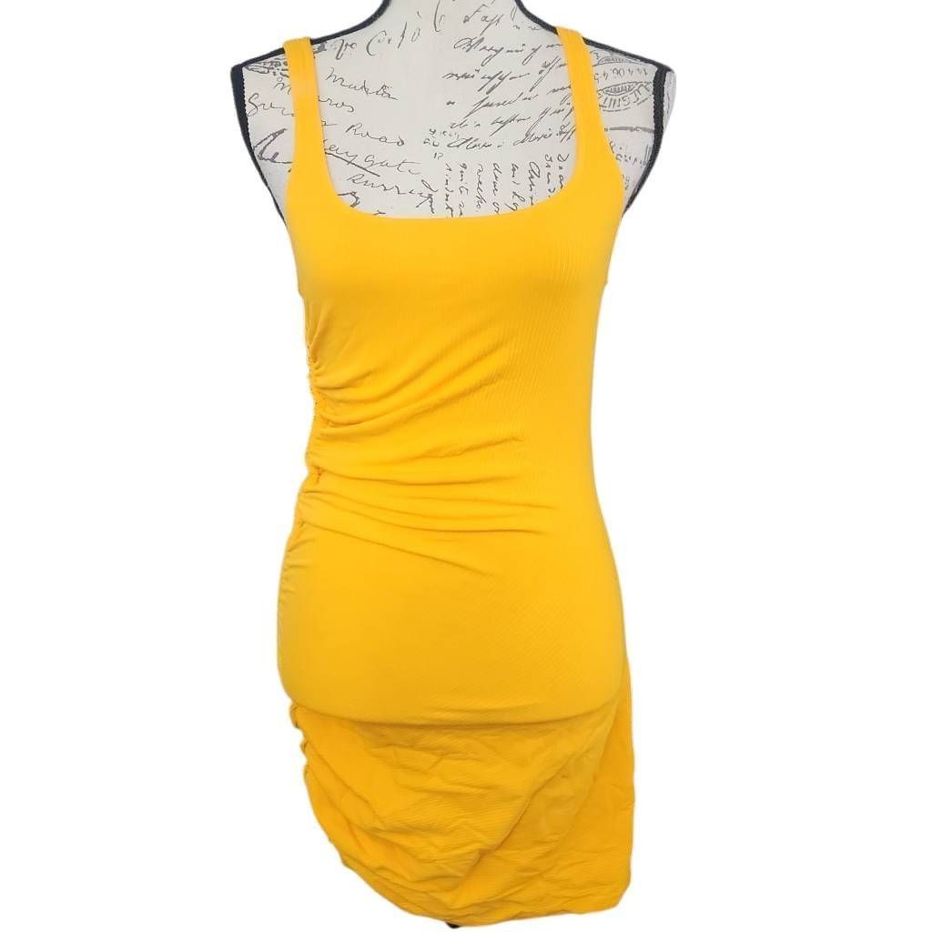 Monrow Women's Size Small Vivid Yellow Ruched Side Ribbed Bo
