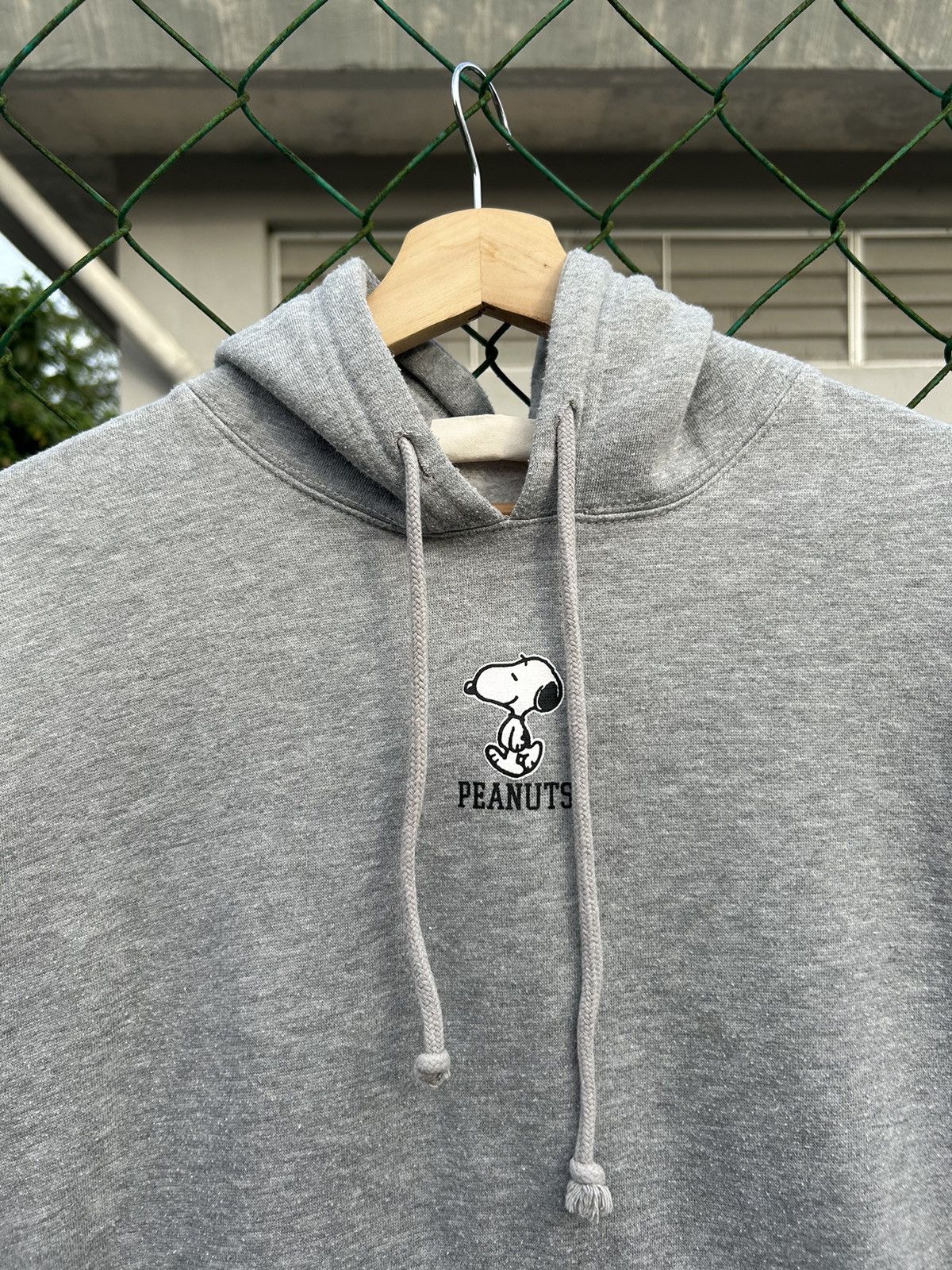 Peanuts Vintage Peanuts Pullover Hoodie Center Logo Size US L / EU 52-54 / 3 - 2 Thumbnail