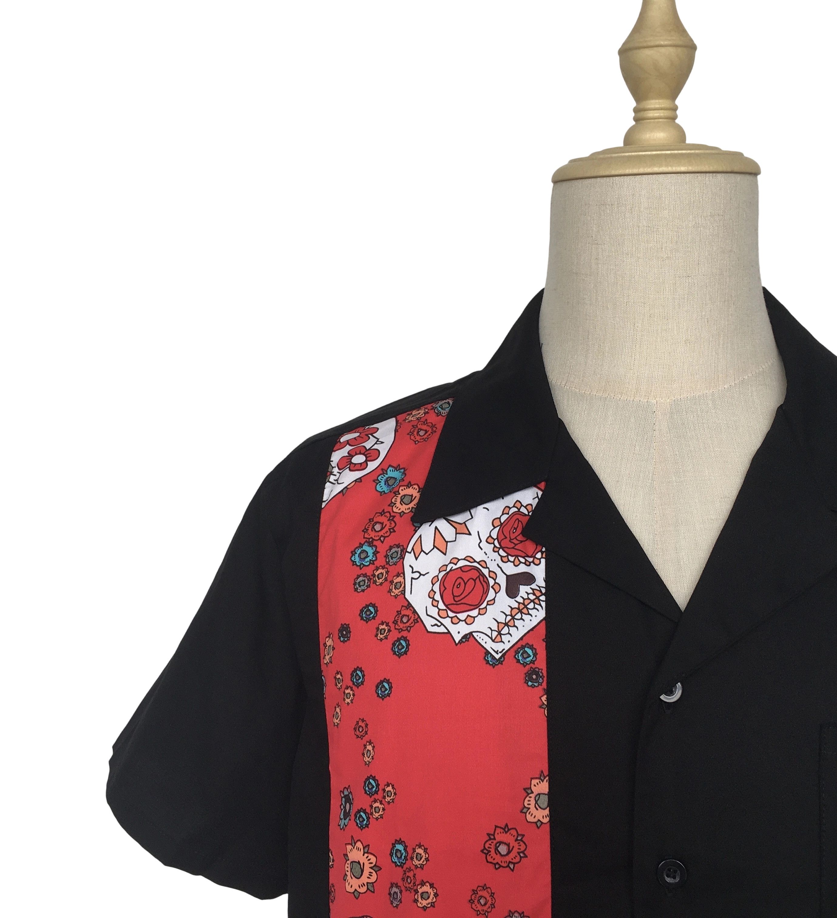 Other Short Sleeve Button Down Men Shirts Skull Red Size US L / EU 52-54 / 3 - 6 Thumbnail