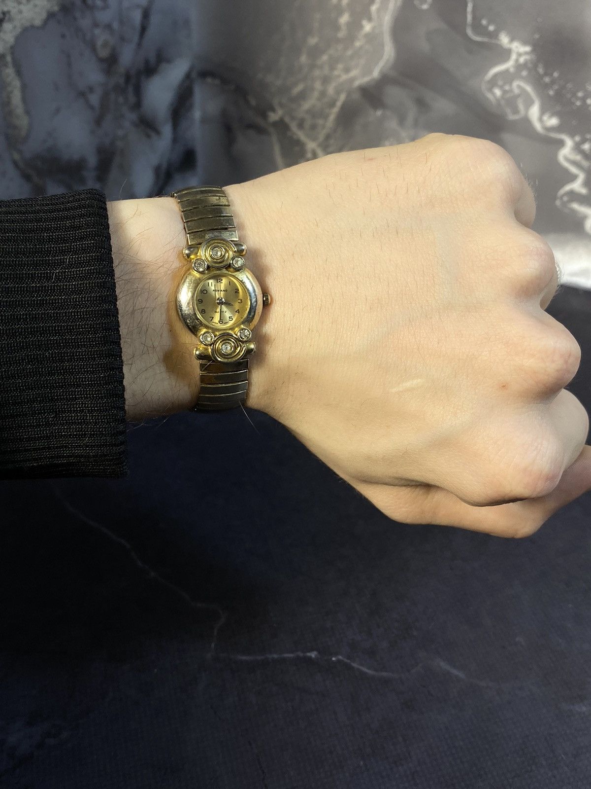 Japanese Brand Elegant Gold Tone Rhinestone Watch Japanese Brand ✨ Size ONE SIZE - 1 Thumbnail