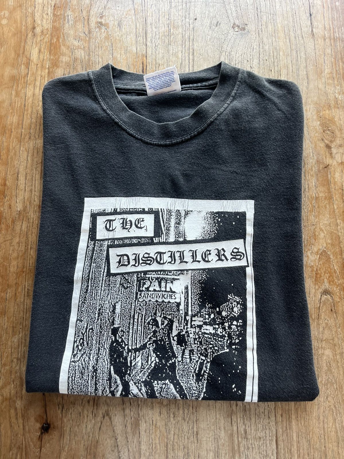 Band Tees × Vintage Vintage The Distillers Punks Band 2002’s Machete Tshirt Size US M / EU 48-50 / 2 - 1 Thumbnail