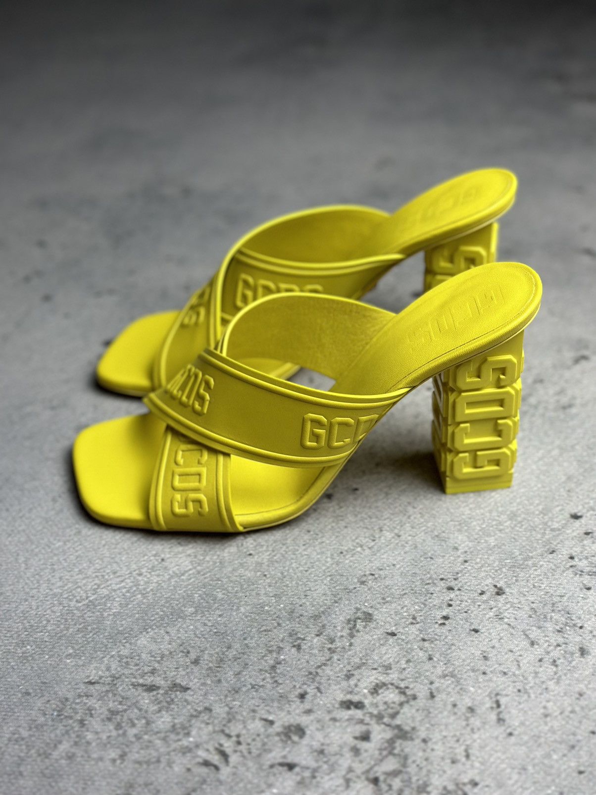 GCDS GCDS Leather Yellow Heels Sandals Luxury Size US 8 / IT 38 - 2 Thumbnail