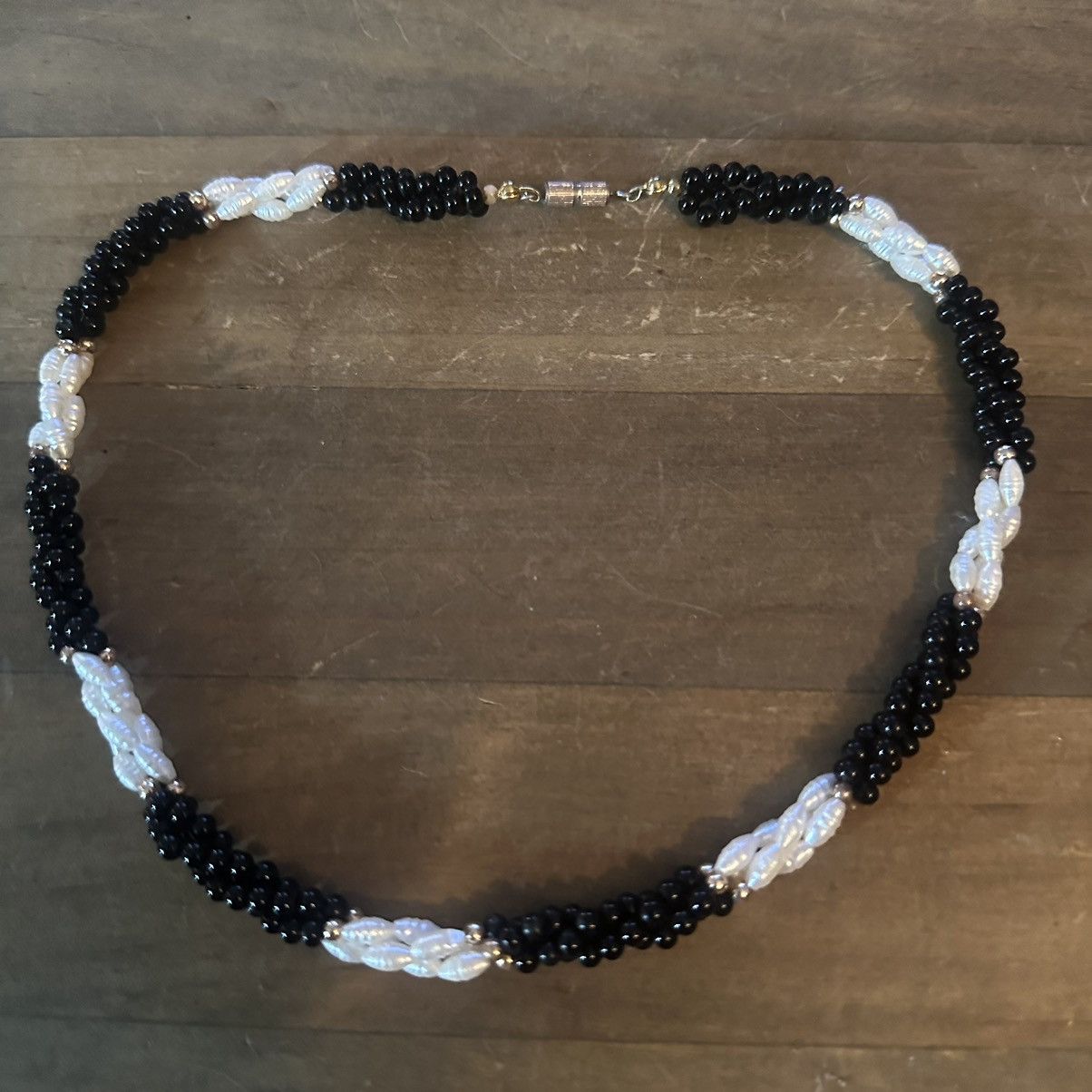 Vintage Vintage twisted black bead and freshwater pearl necklace Size ONE SIZE - 2 Thumbnail