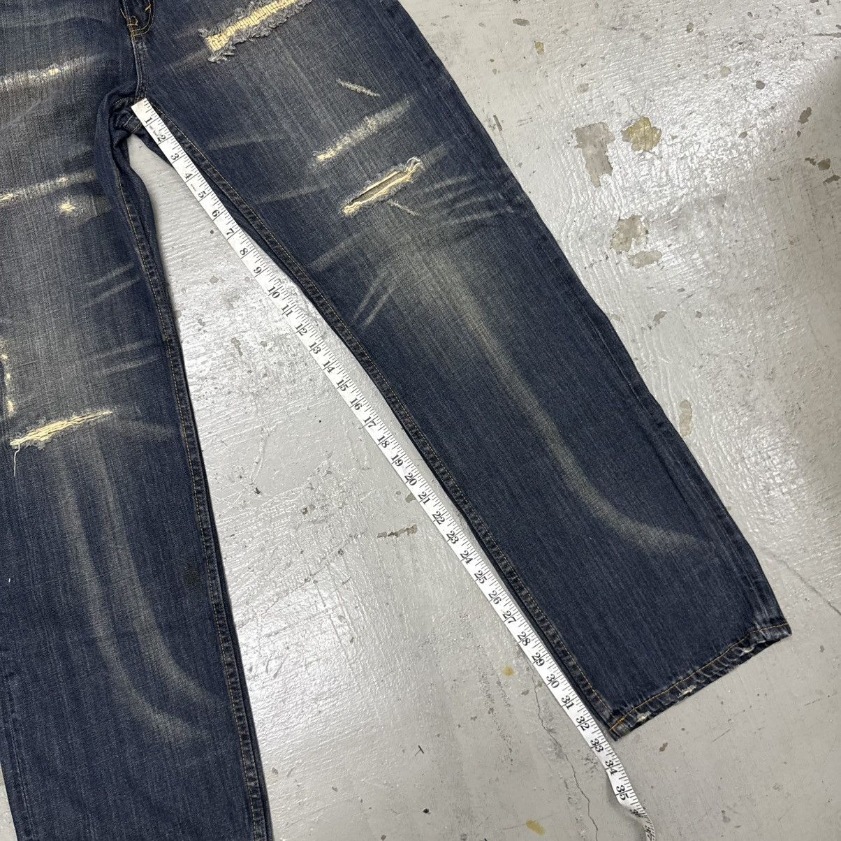 Levi's Vintage Levis Fenom Fragment Design Distressed Denim Size US 32 / EU 48 - 19 Thumbnail