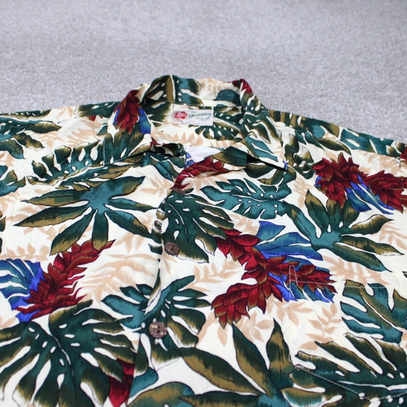 Hilo Hattie Hilo Hattie Shirt Mens 2XL Floral Rayon Button-Up Short Sleeve Green Tan Red Core Casual Hawaiian Size US XXL / EU 58 / 5 - 4 Thumbnail