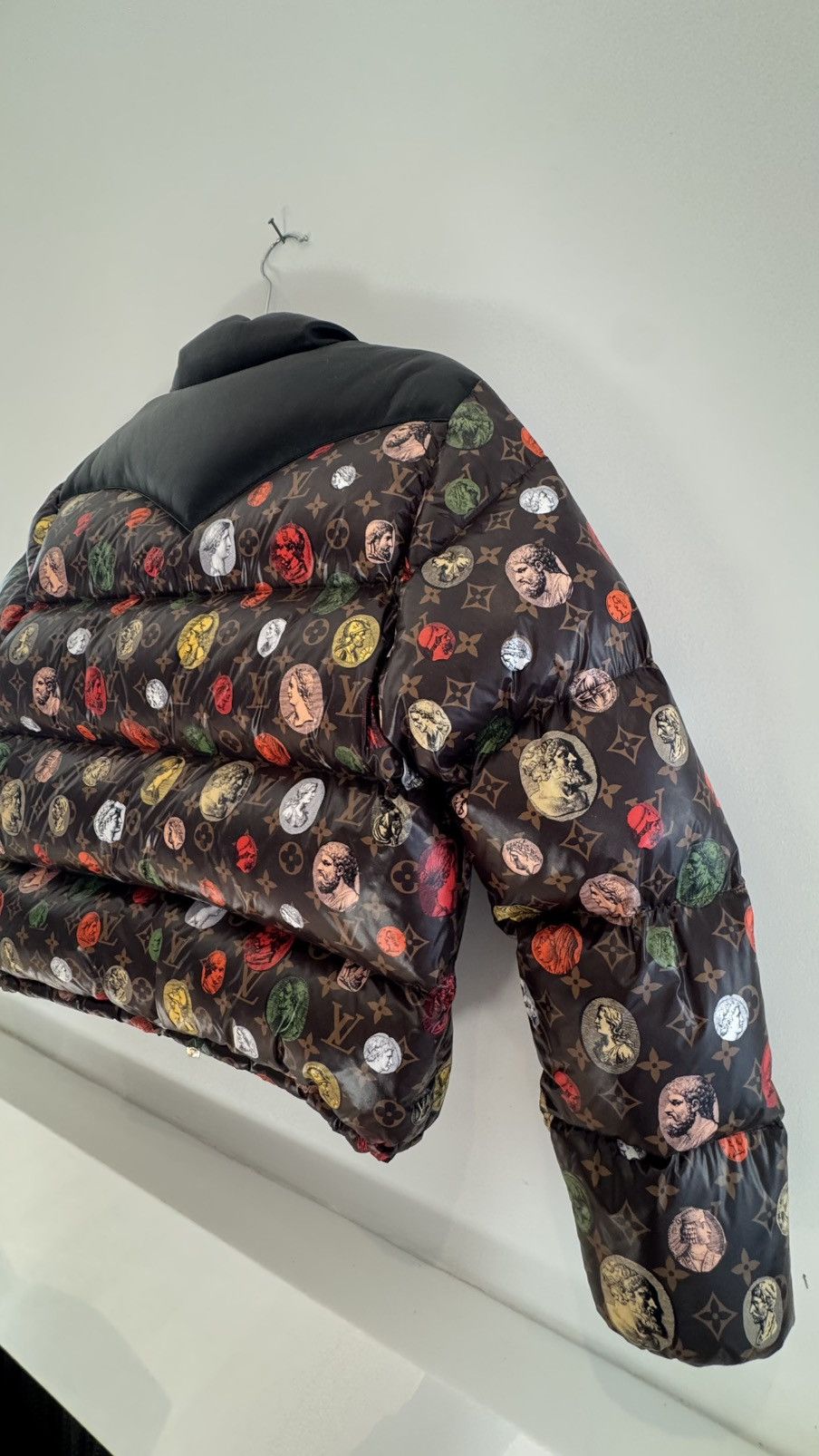 Louis Vuitton Louis Vuitton x Fornasetti Down Puffer Jacket Size XS / US 0-2 / IT 36-38 - 13 Thumbnail
