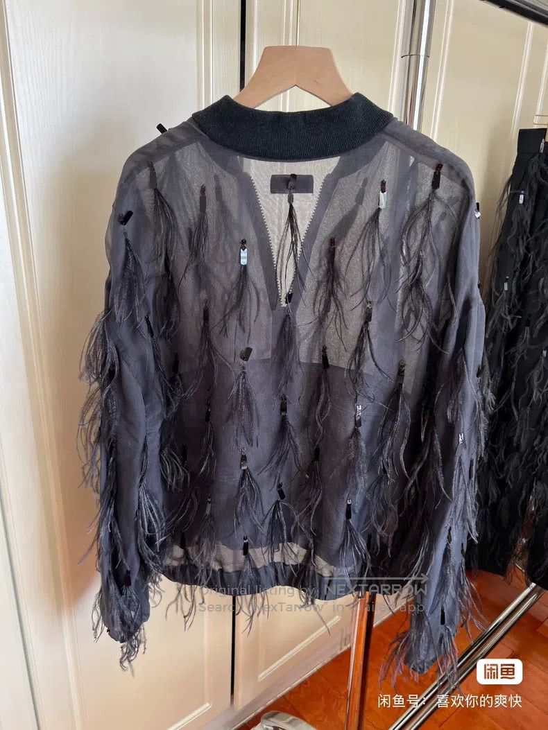 Brunello Cucinelli Brunello Cucinelli Ostrich Feather Sequin Silk Jacket Size XS / US 0-2 / IT 36-38 - 3 Thumbnail