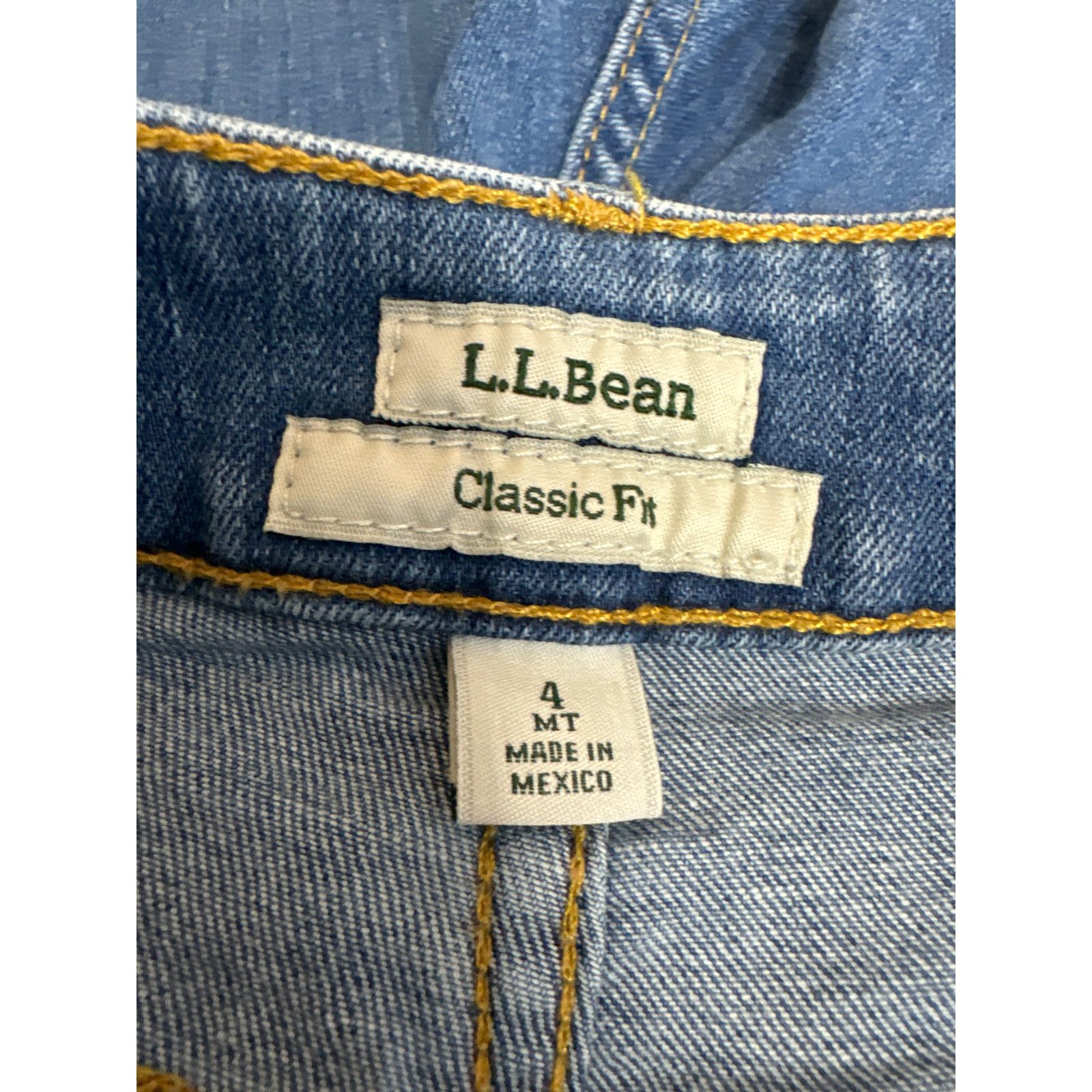 L.L. Bean L.L. Bean Classic Fit Size 4 Light Wash Straight Leg Jeans Size 27" / US 4 / IT 40 - 3 Thumbnail