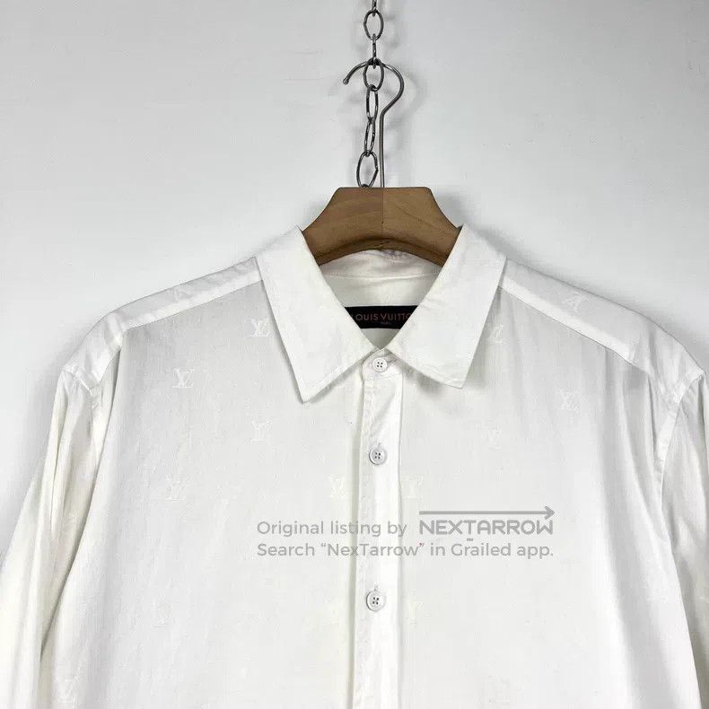 Louis Vuitton Louis Vuitton White dark print LOGO shirt Size US XL / EU 56 / 4 - 3 Thumbnail