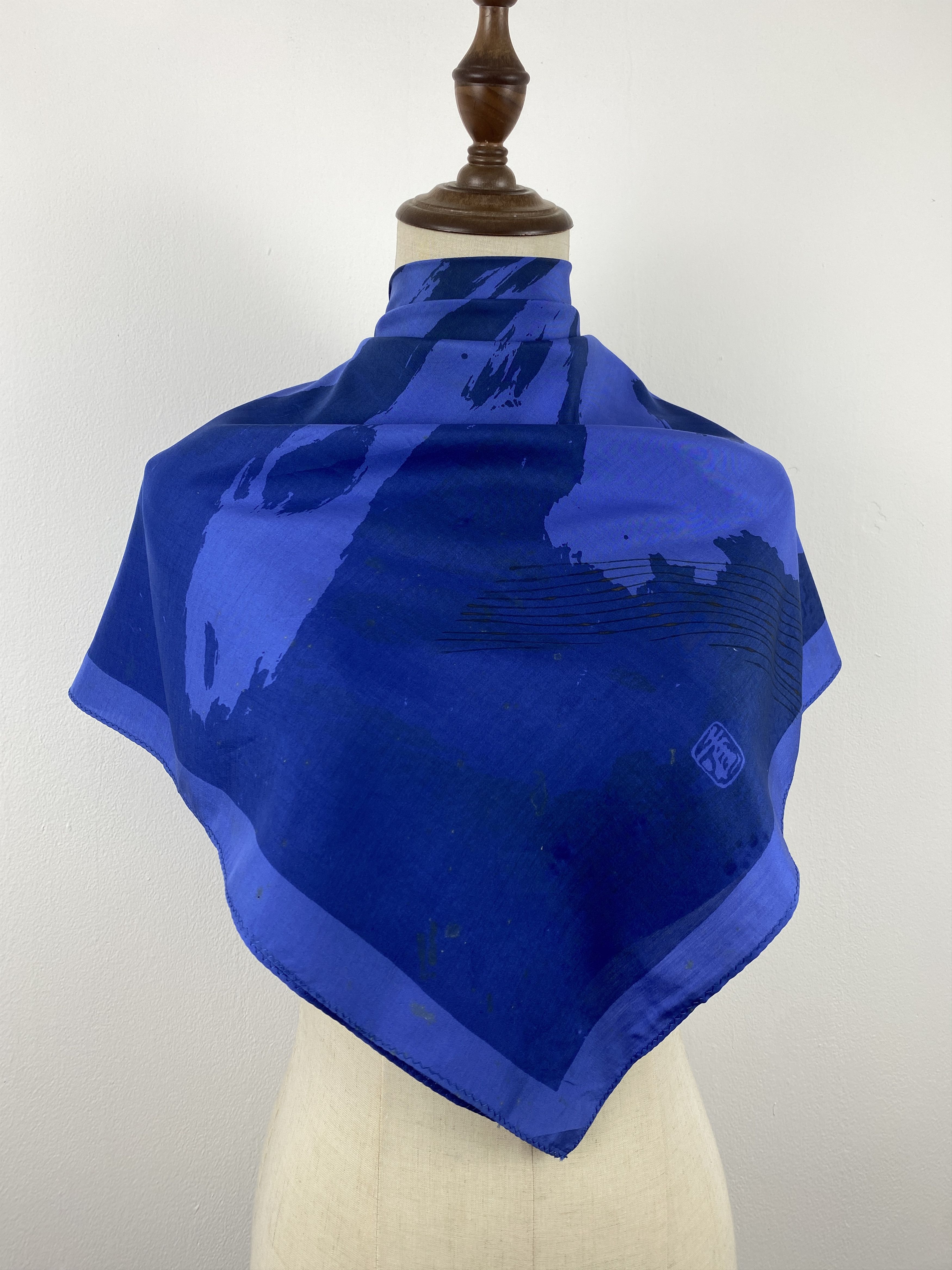 Japanese Brand Vintage Japanese Brand Butterfly Silk Sarf SN0136 Size ONE SIZE - 2 Thumbnail