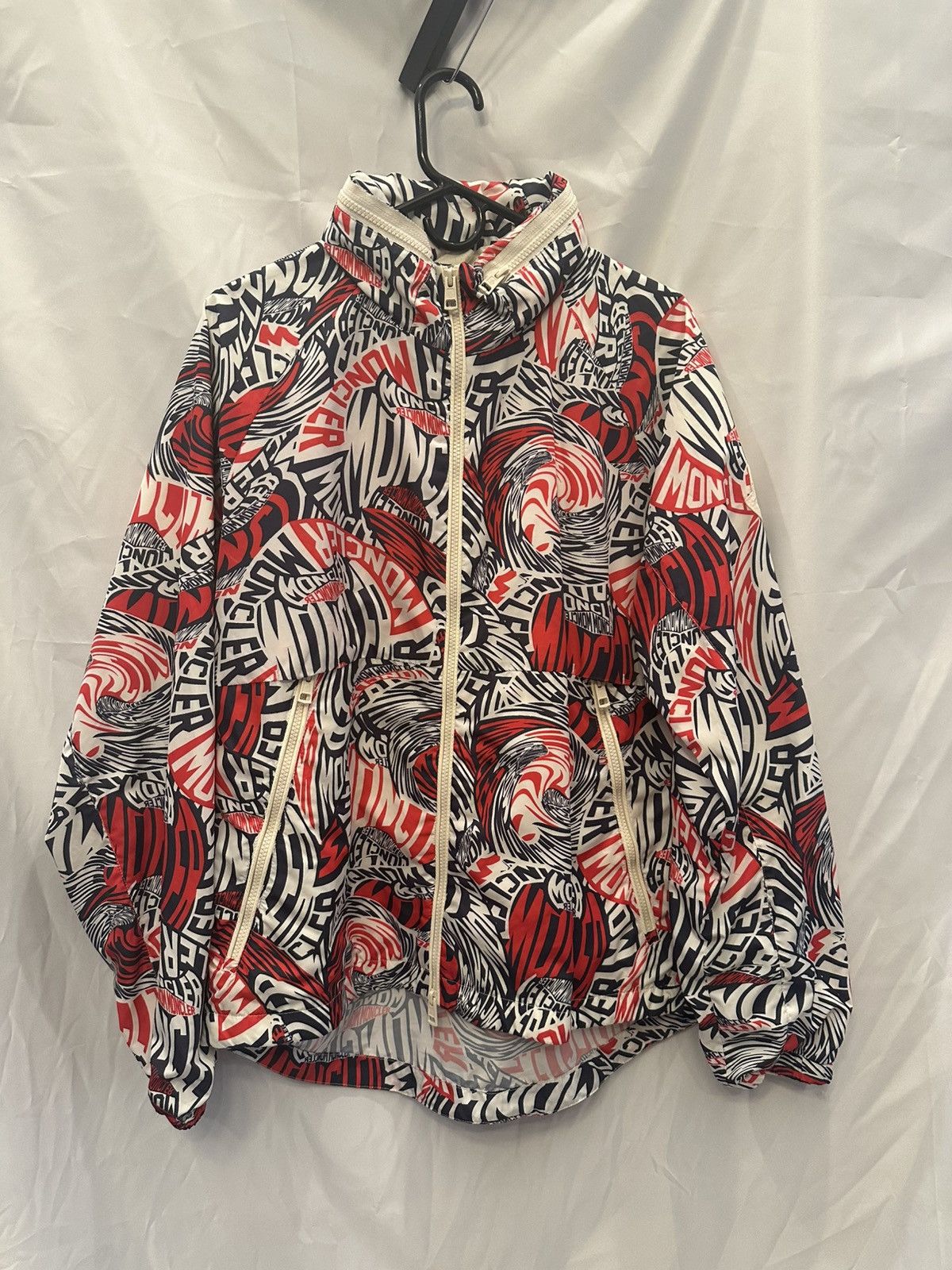 Moncler Moncler Ornain Printed Windbreaker Jacket size 3 US Large L Size US L / EU 52-54 / 3 - 1 Thumbnail