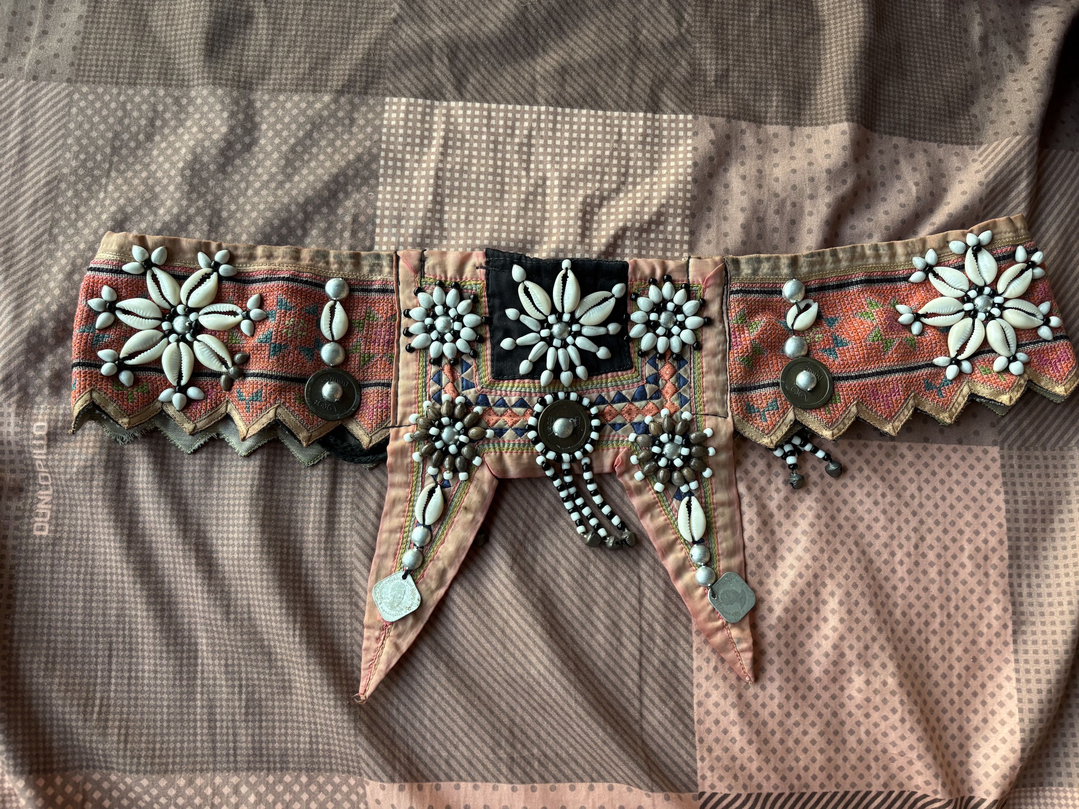 Handmade Handmade Ethnic Thai Hill Tribe Beads & Cowrie Shell Belt Size ONE SIZE - 11 Thumbnail