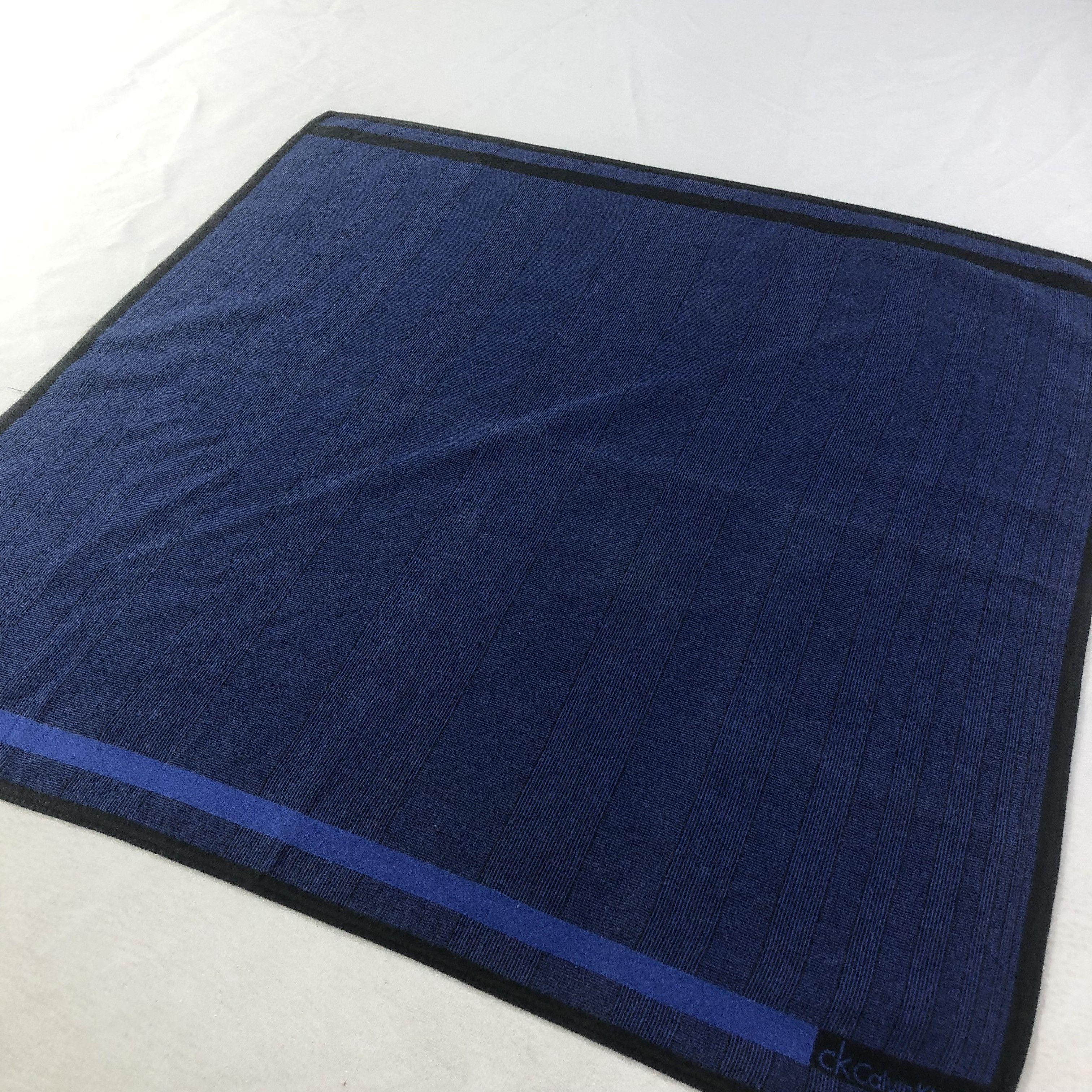 Calvin Klein Cavin Klein Handkerchief Neckerchief Bandana H2299 Size ONE SIZE - 3 Thumbnail