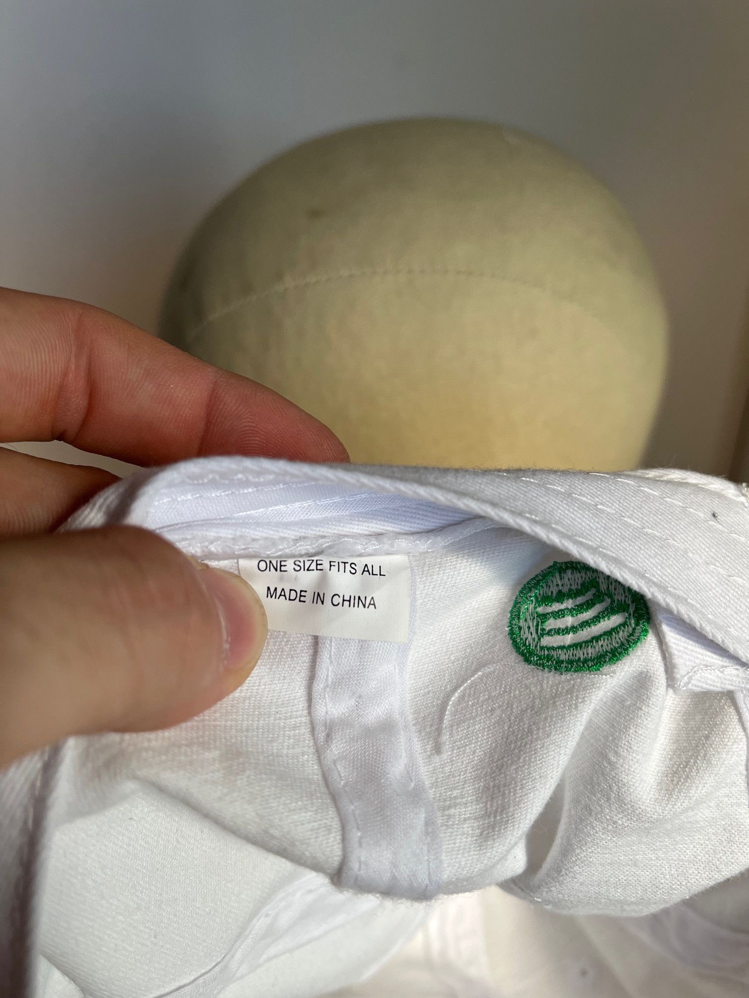 Other NWOT Spotify Today's Top Hits White Cotton Dad Hat Size ONE SIZE - 5 Thumbnail