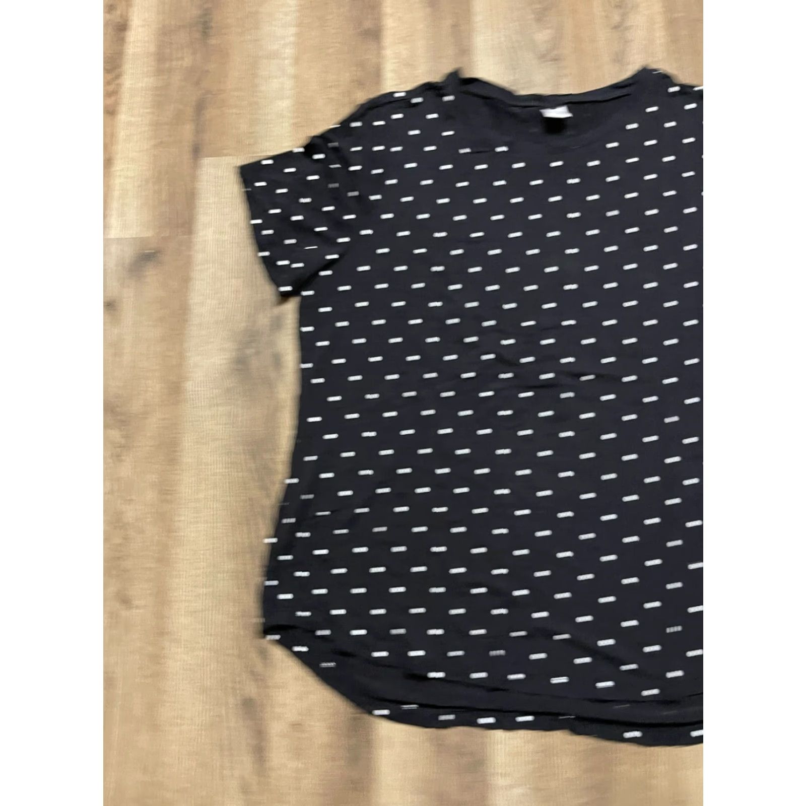 Old Navy Old Navy Shirt Women L Black White Polka Dots Luxe Short Sleeve T-Shirt Casual Modern Basic Size L / US 10 / IT 46 - 3 Thumbnail