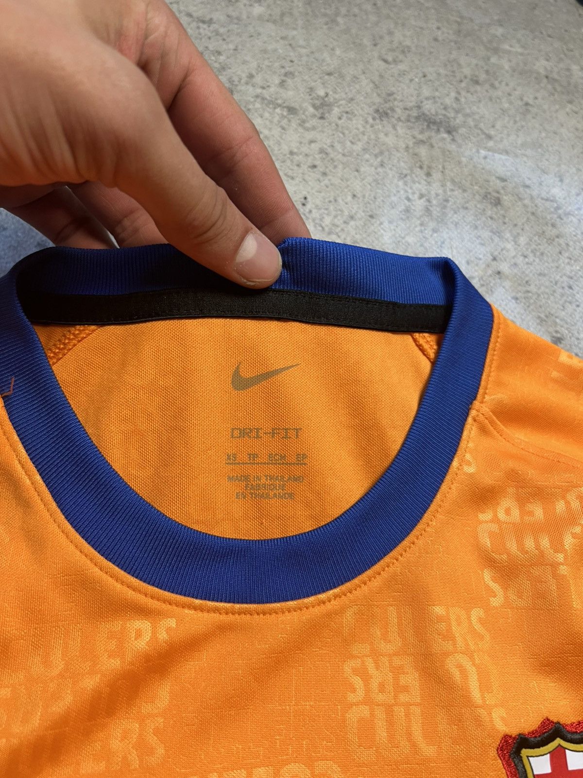 Nike Nike 2022 Barcelona Away Jersey Size US S / EU 44-46 / 1 - 6 Thumbnail