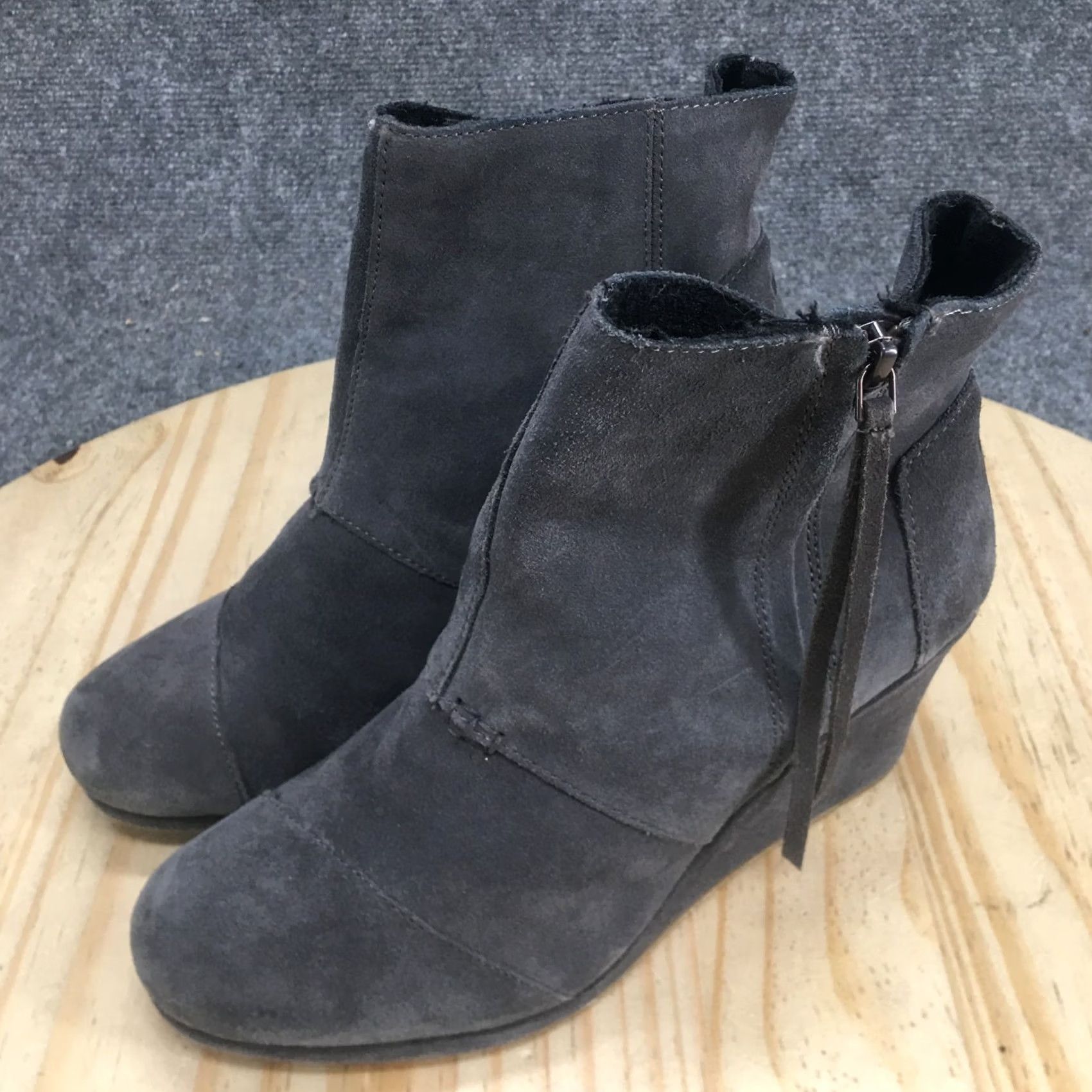 Toms TOMS Boots Womens 9.5 Desert Gray Round Toe Casual Comfort Wedge Heels Ankle Top Mens Womens Size L / US 10 / IT 46 - 6 Thumbnail