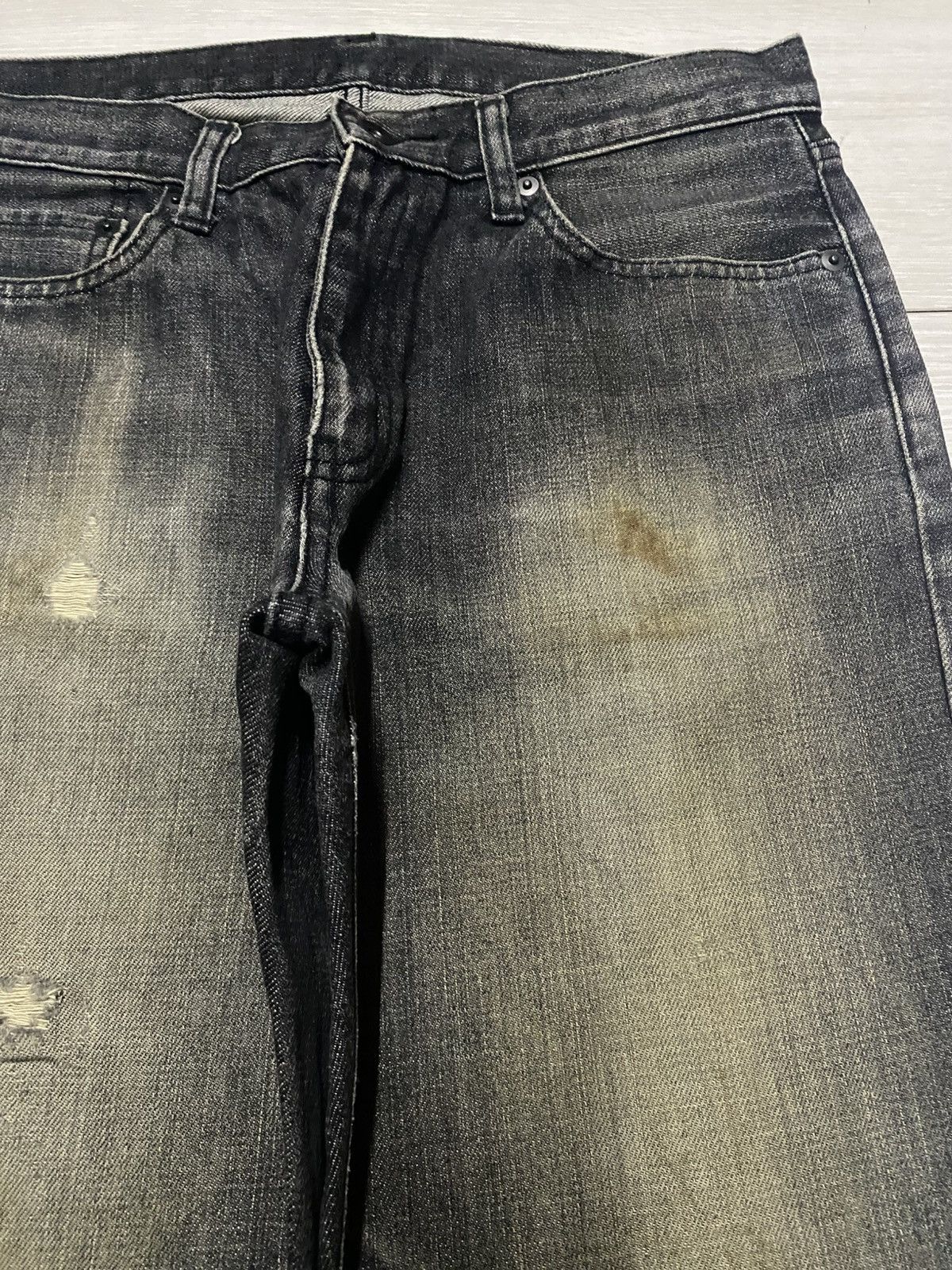 Uniqlo Vintage Japanese Brand Uniqlo Black Denim Distressed Jeans Size US 30 / EU 46 - 8 Thumbnail