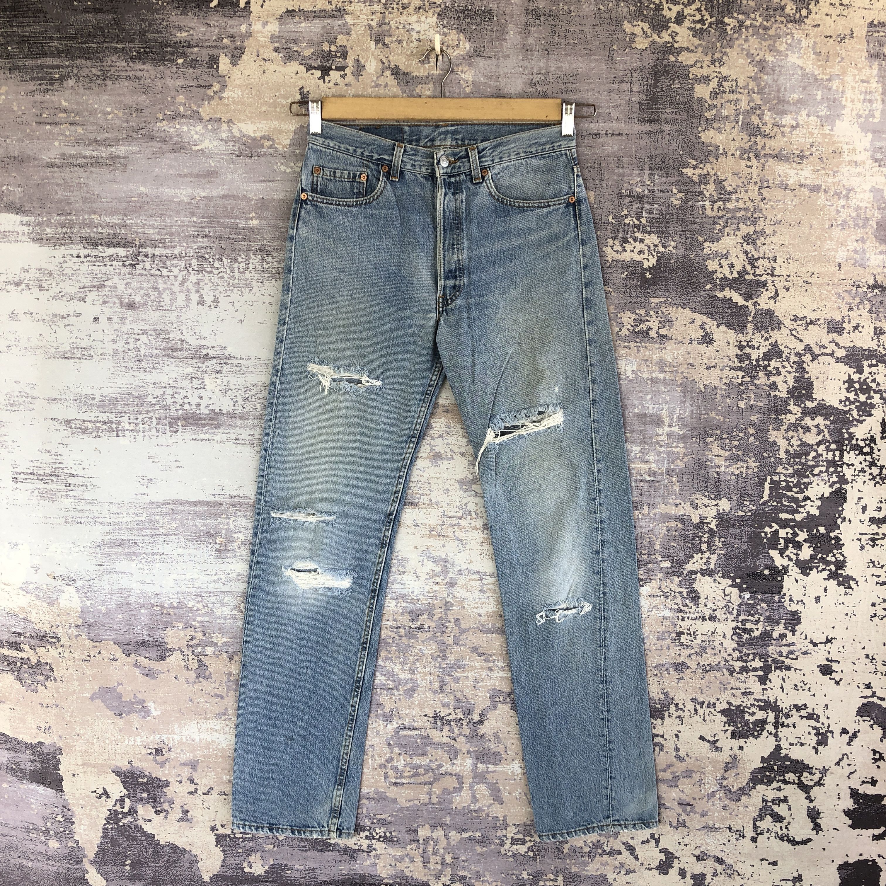 Levi's Vintage Levis 501 Distressed Jeans Levi's Sun Faded Denim Size US 30 / EU 46 - 1 Thumbnail