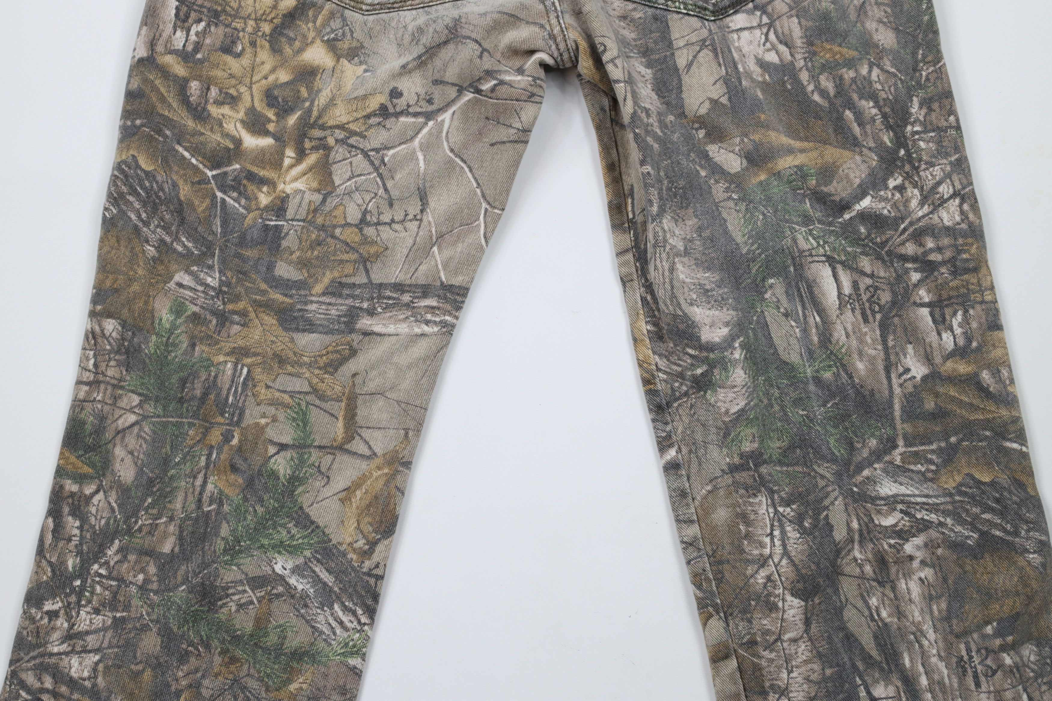 Vintage Vintage Y2K Streetwear Realtree Camouflage Wide Leg Jeans Size US 34 / EU 50 - 10 Thumbnail