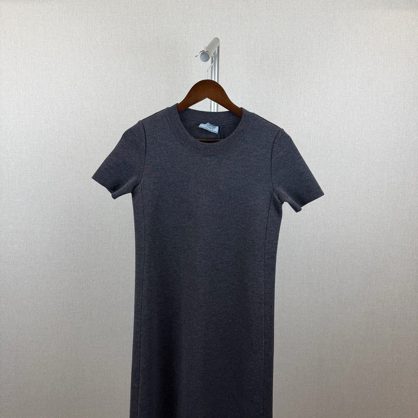 Prada Prada Grey Wool Knit Midi Dress Size 40 Size S / US 4 / IT 40 - 1 Thumbnail