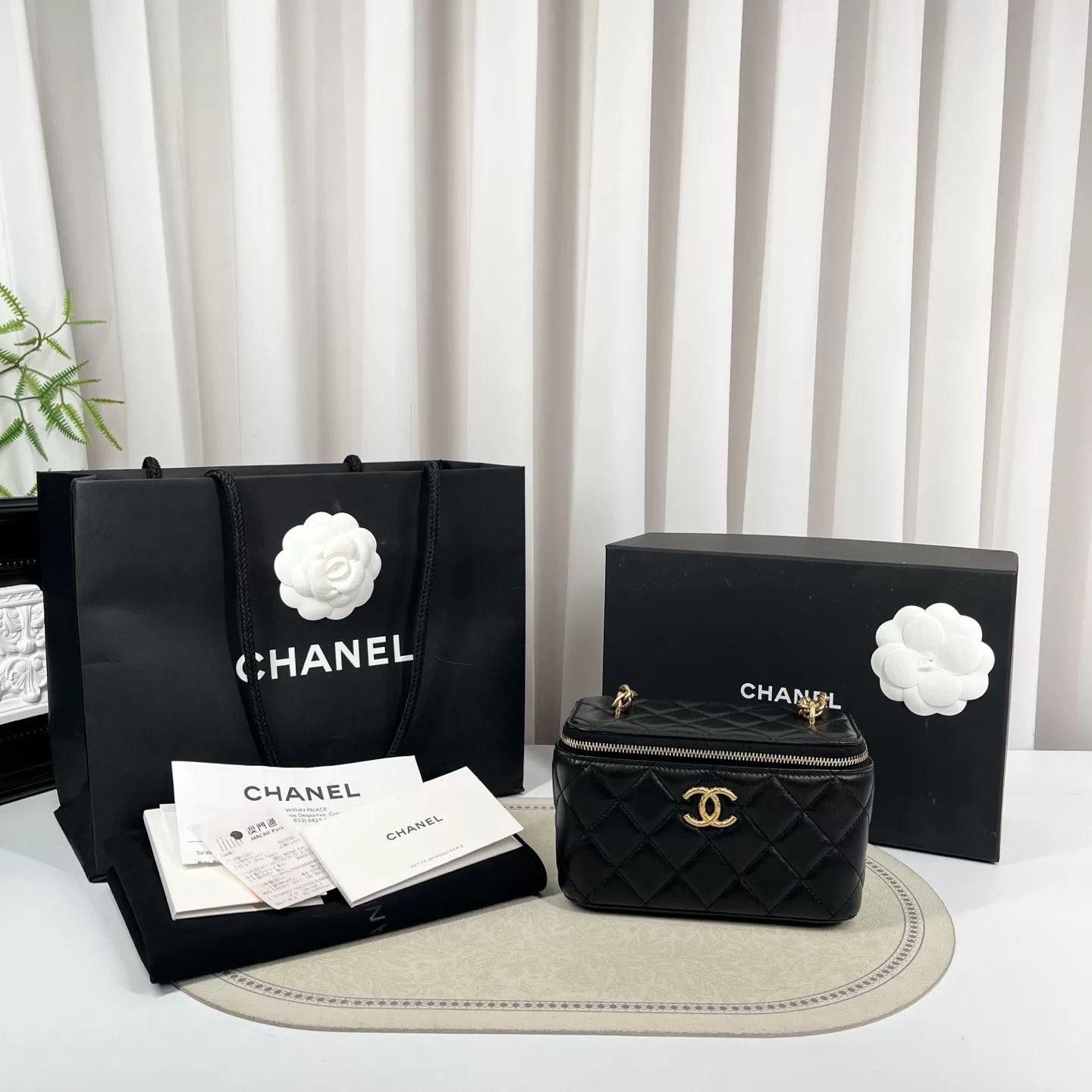 Chanel Pre-loved Bag Very good condition Size ONE SIZE - 1 Thumbnail