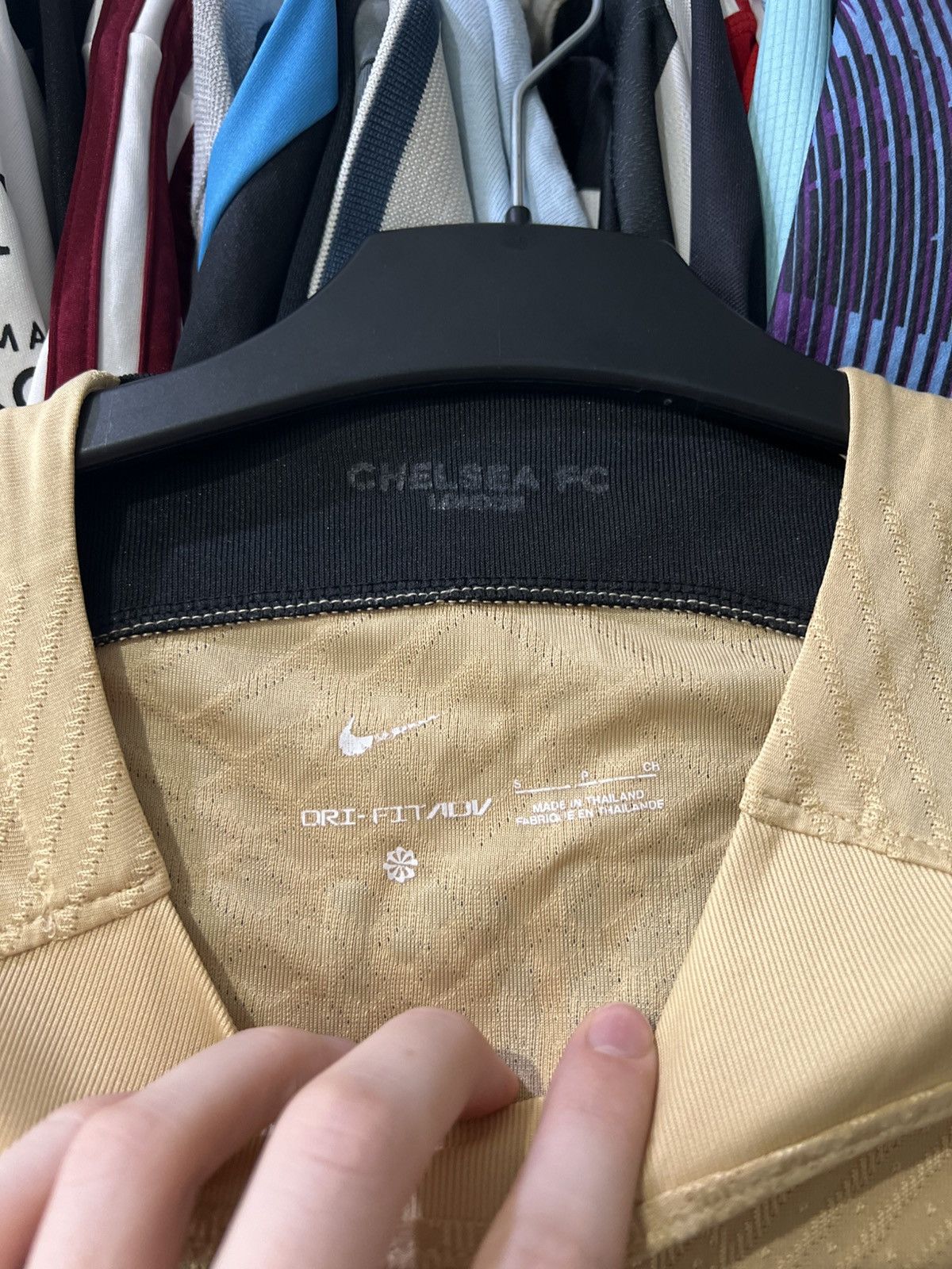 Nike 2022/2023 NIKE CHELSEA #5 SOPHIE INGLE SIGNED MATCH WORN TEE Size US S / EU 44-46 / 1 - 14 Thumbnail