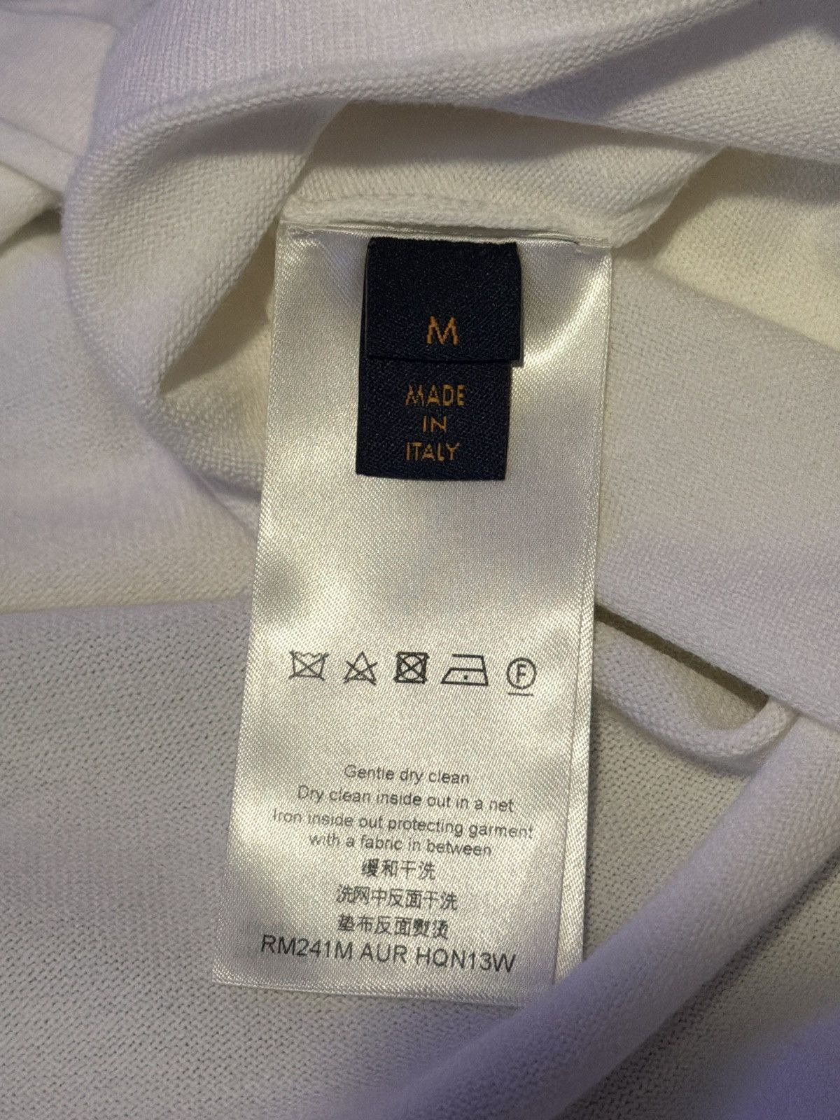 Louis Vuitton Louis Vuitton cracked ice white T Size US M / EU 48-50 / 2 - 7 Thumbnail