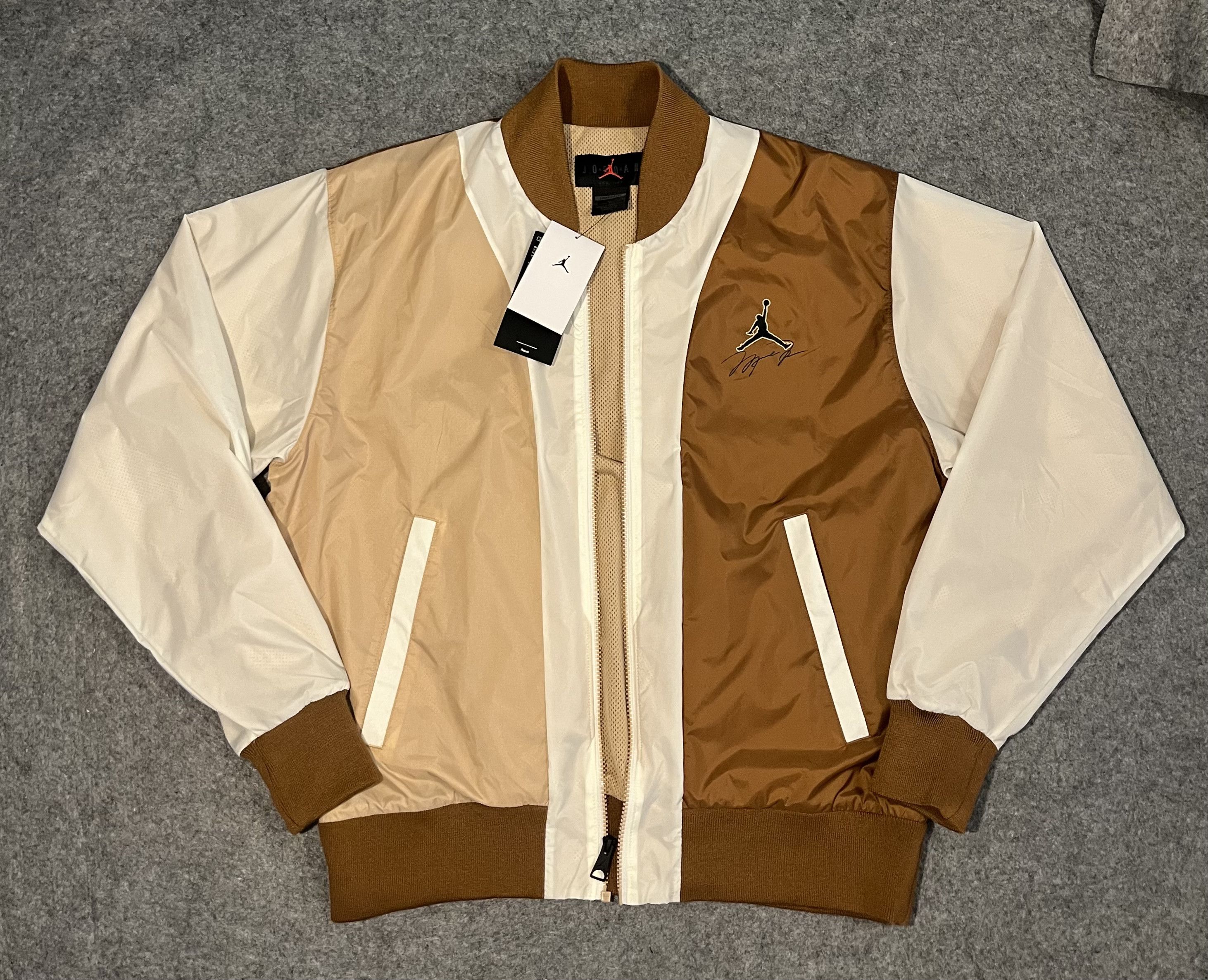 Nike Nike Air Jordan Jumpman Windbreaker Jacket Large FB7032-281 Size US M / EU 48-50 / 2 - 1 Thumbnail