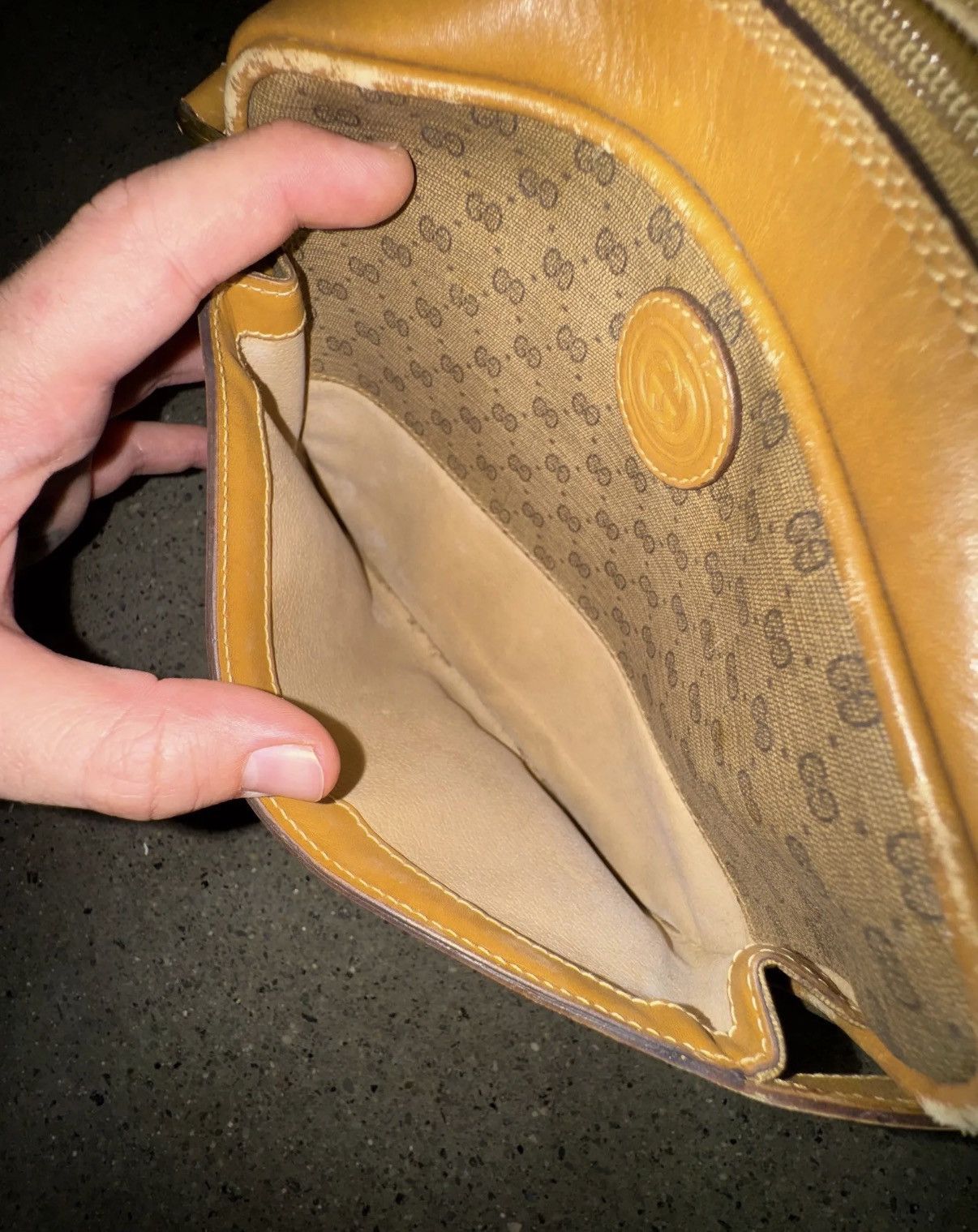 Gucci Gucci Monogram Leather Cross Body Bag Size ONE SIZE - 7 Thumbnail