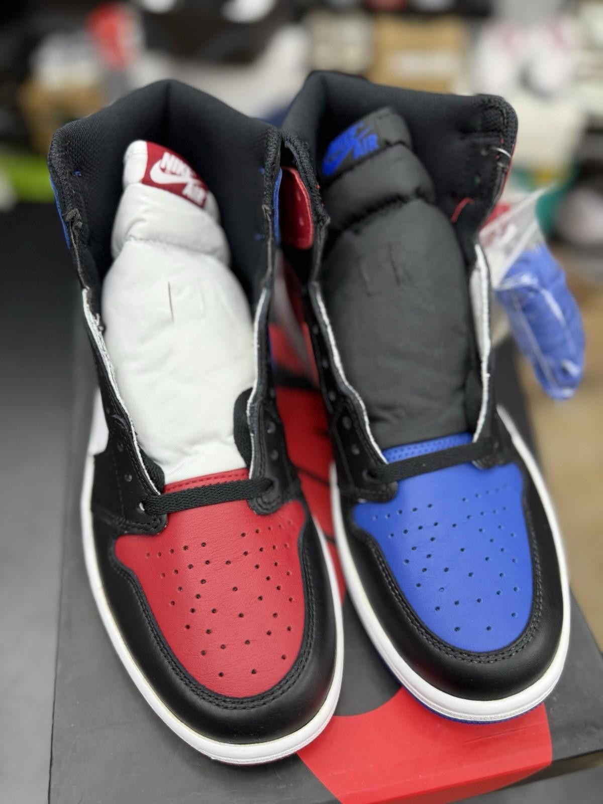 Jordan Brand Size 10 - Air Jordan 1 Retro High OG Top 3 2016 NEW Size US 10 / EU 43 - 6 Thumbnail