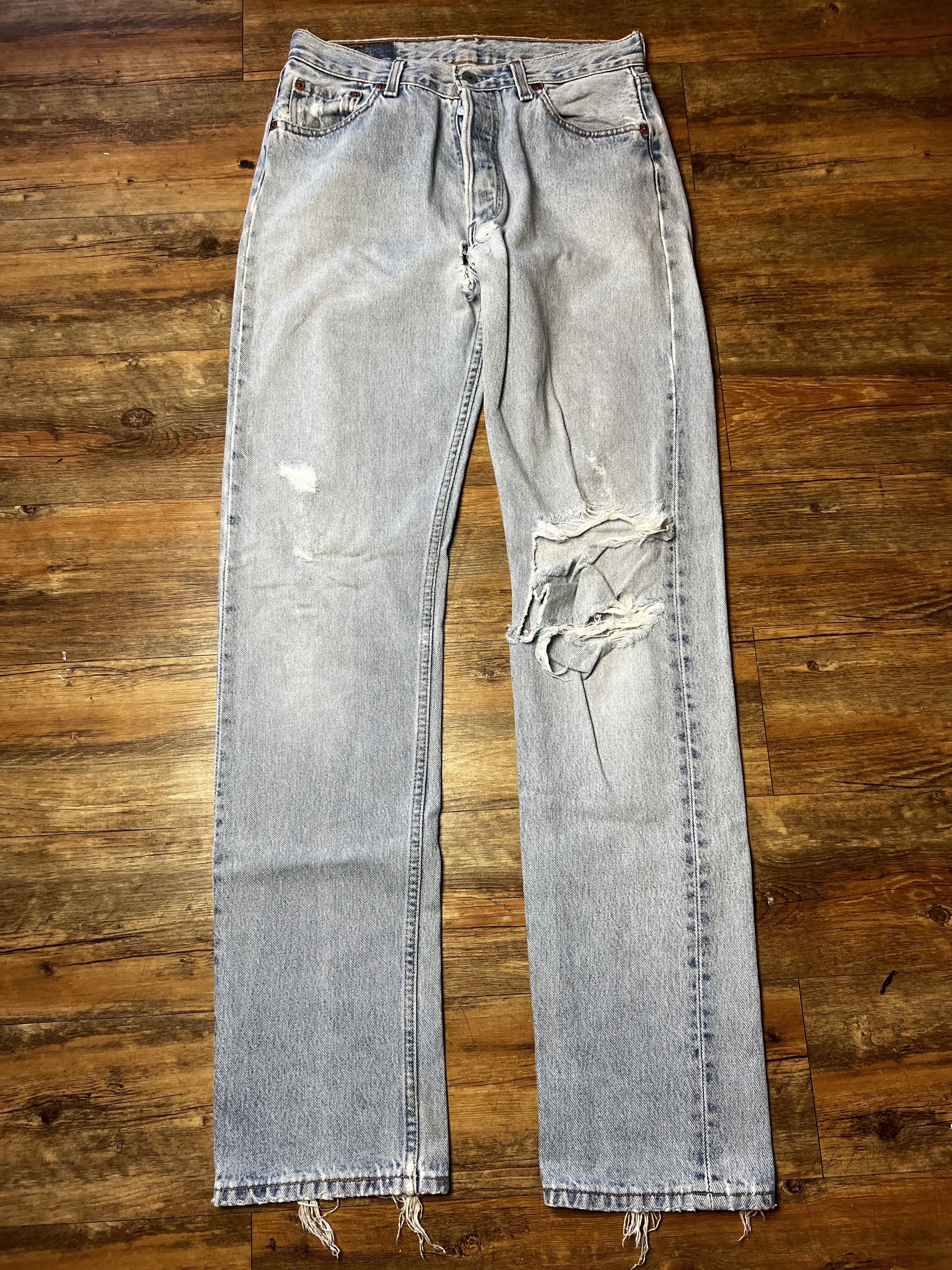 Levi's Vintage Clothing Vintage 501 Levi's Straight Leg Blue Button Fly Denim Jeans Size US 30 / EU 46 - 2 Thumbnail