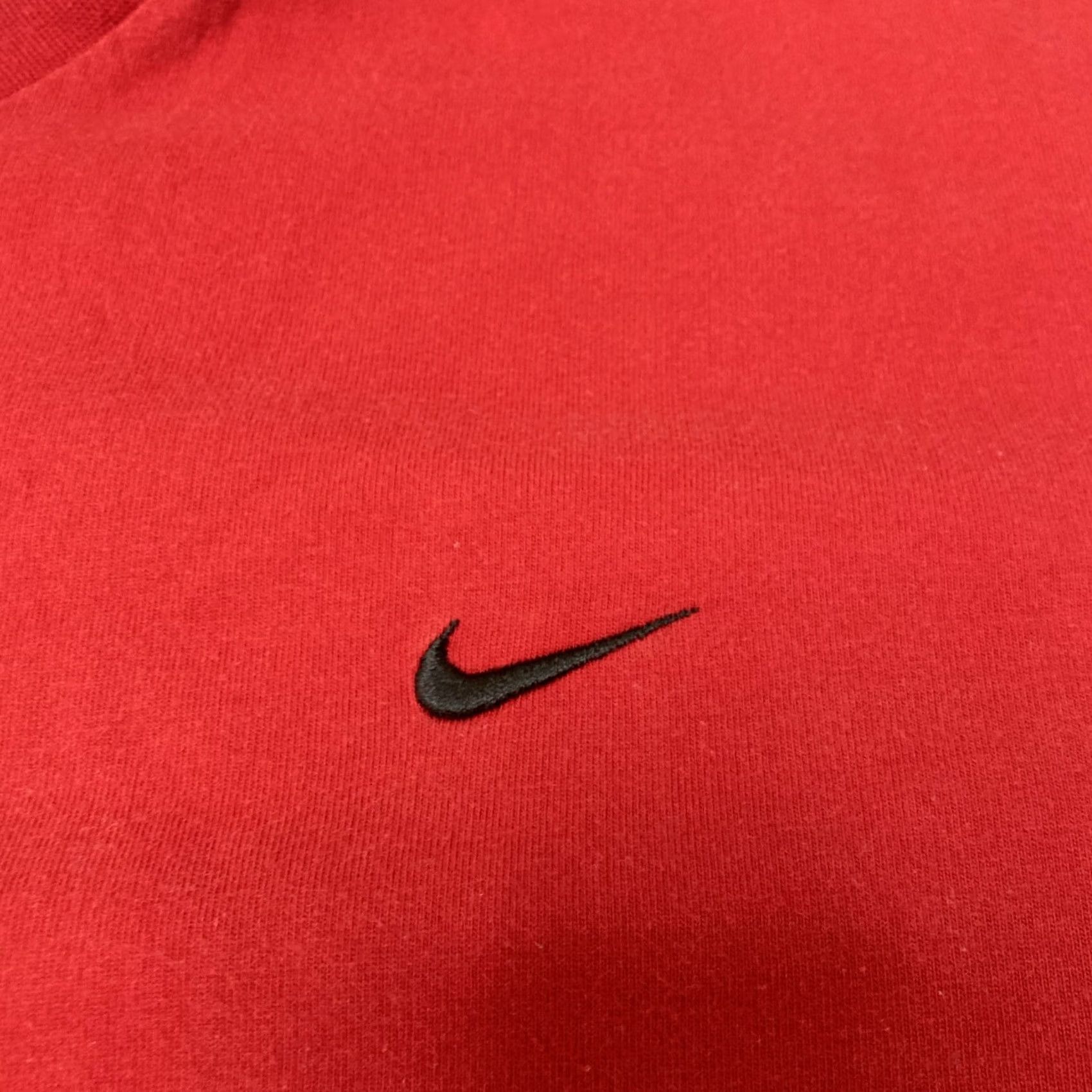 Nike VINTAGE Nike T-Shirt Red Striped Sleeves V-Neck XL Men’s 00’s Y2K Red Mens XL Shirt Size US XL / EU 56 / 4 - 2 Thumbnail