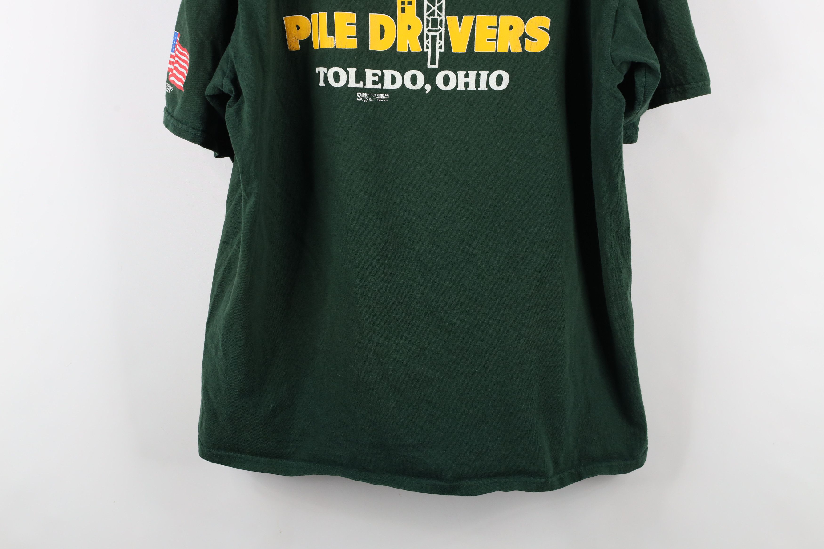 Vintage Vintage 90s Union Millwrights Pile Drivers T-Shirt Green USA Size US XL / EU 56 / 4 - 13 Thumbnail